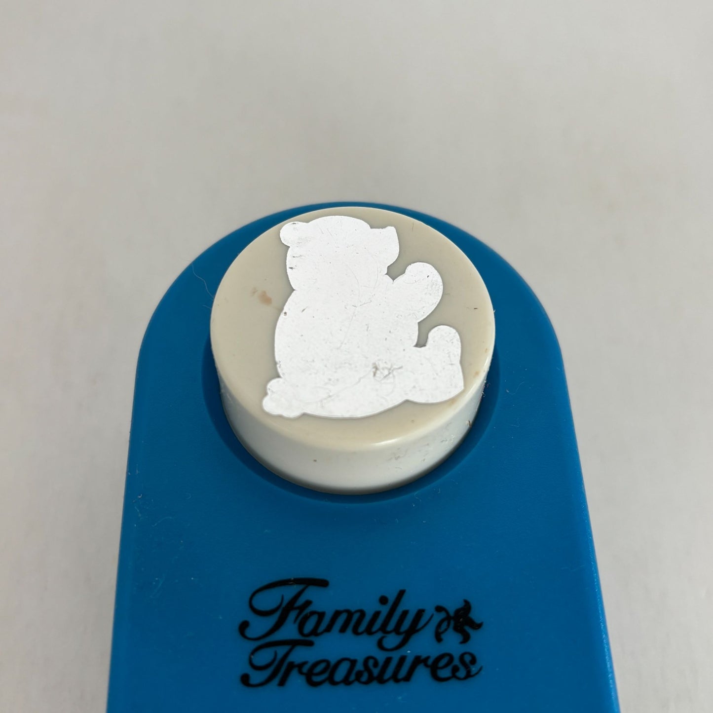 Family Treasures Paper Punch Teddy Bear Profile Silhouette Craft Diecut 1Inch