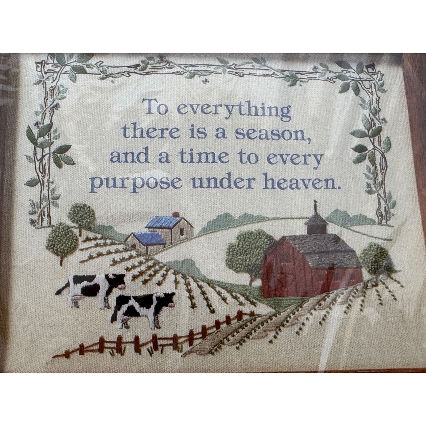 Creative Circle Crewel Embroidery Kit Needlecraft There is a Season Farm Scene
