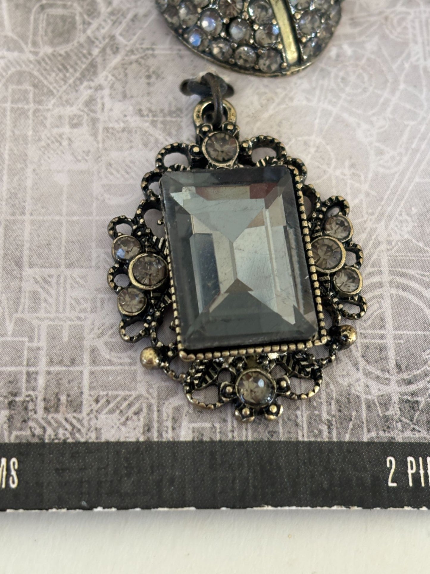 Tim Holtz Assemblage Charms Set Regal Crown Pendants Jewelry Crafts Mixed Media