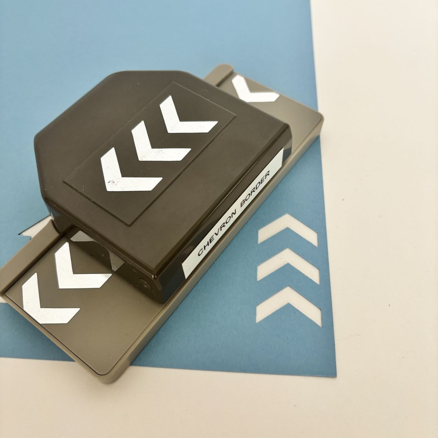 Stampin Up Paper Punch Chevron Border Arrow Tool Scrapbooking Card Making Crafts