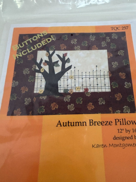 Quilt Company Pillow Pattern Autumn Breeze 12 x 16" Kit Karen Montgomery Buttons