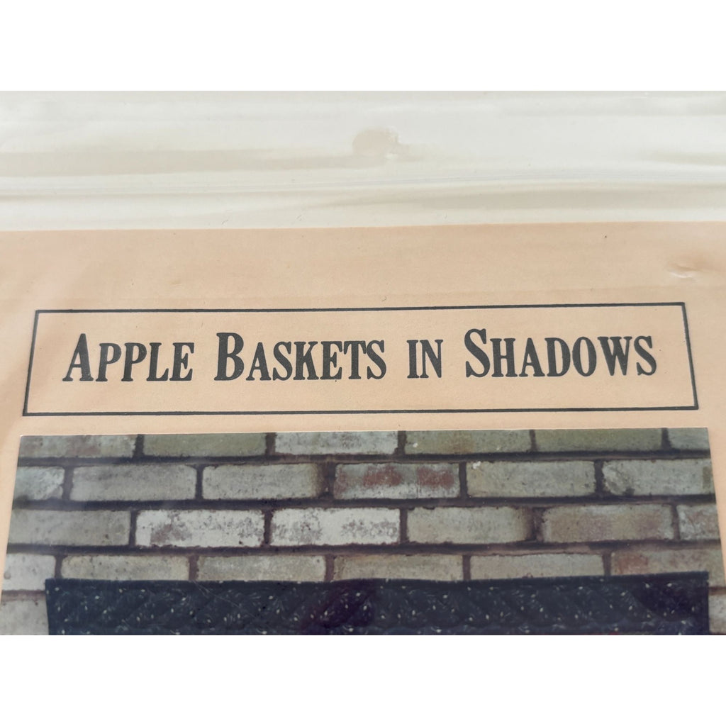 Country Quilts Quilt Pattern Apple Baskets in Shadows 40 Inch Square Ian Sutton