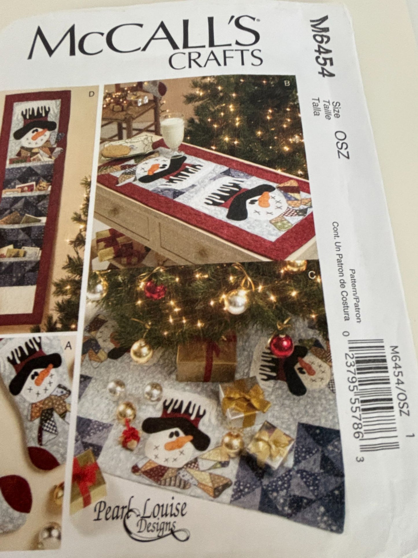 McCalls Crafts Sewing Pattern M6454 Snowman Stocking Table Runner Tree Skirt UC