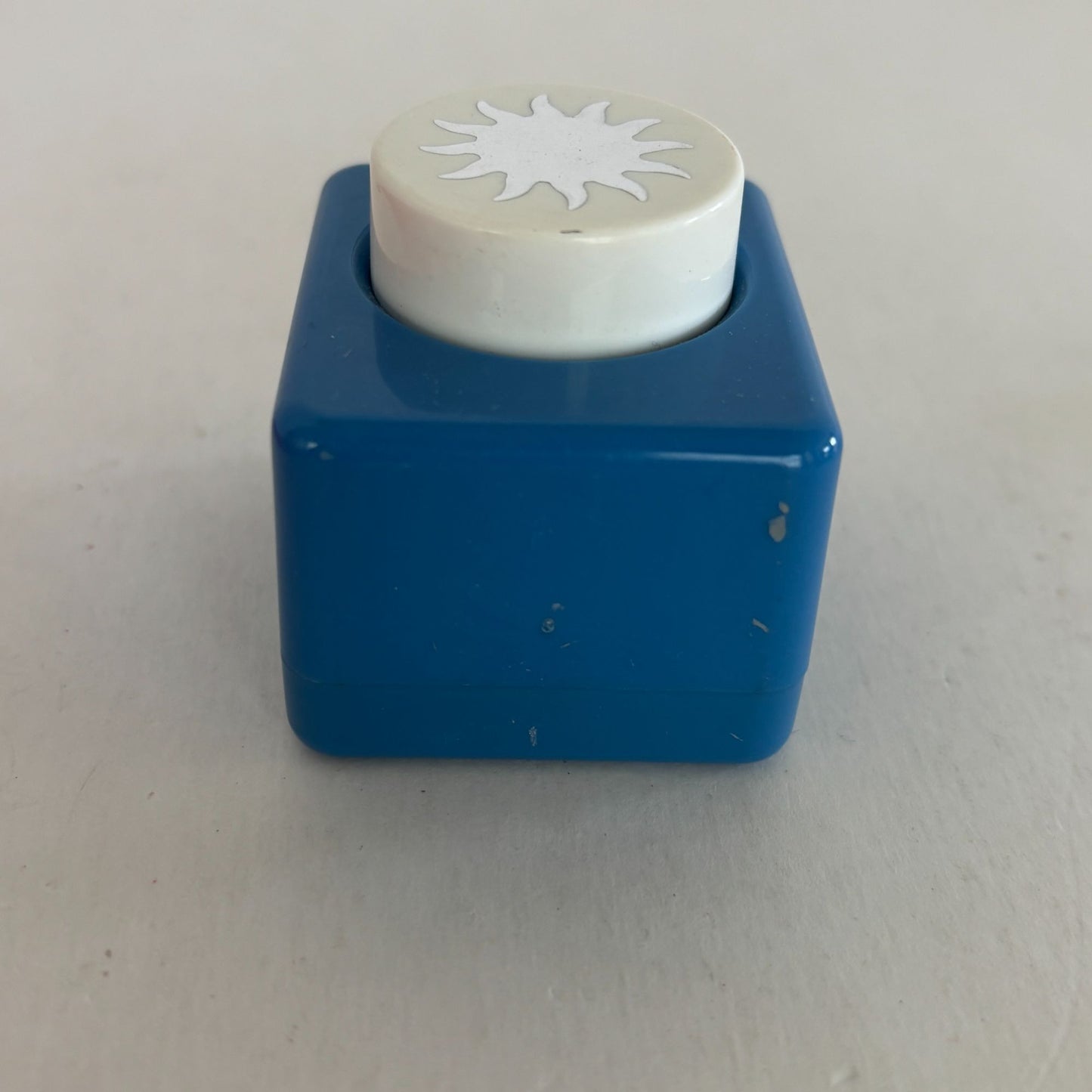 Sunburst Paper Punch Sun Shape Sunshine Happiness Craft Card Making Scrapbooking