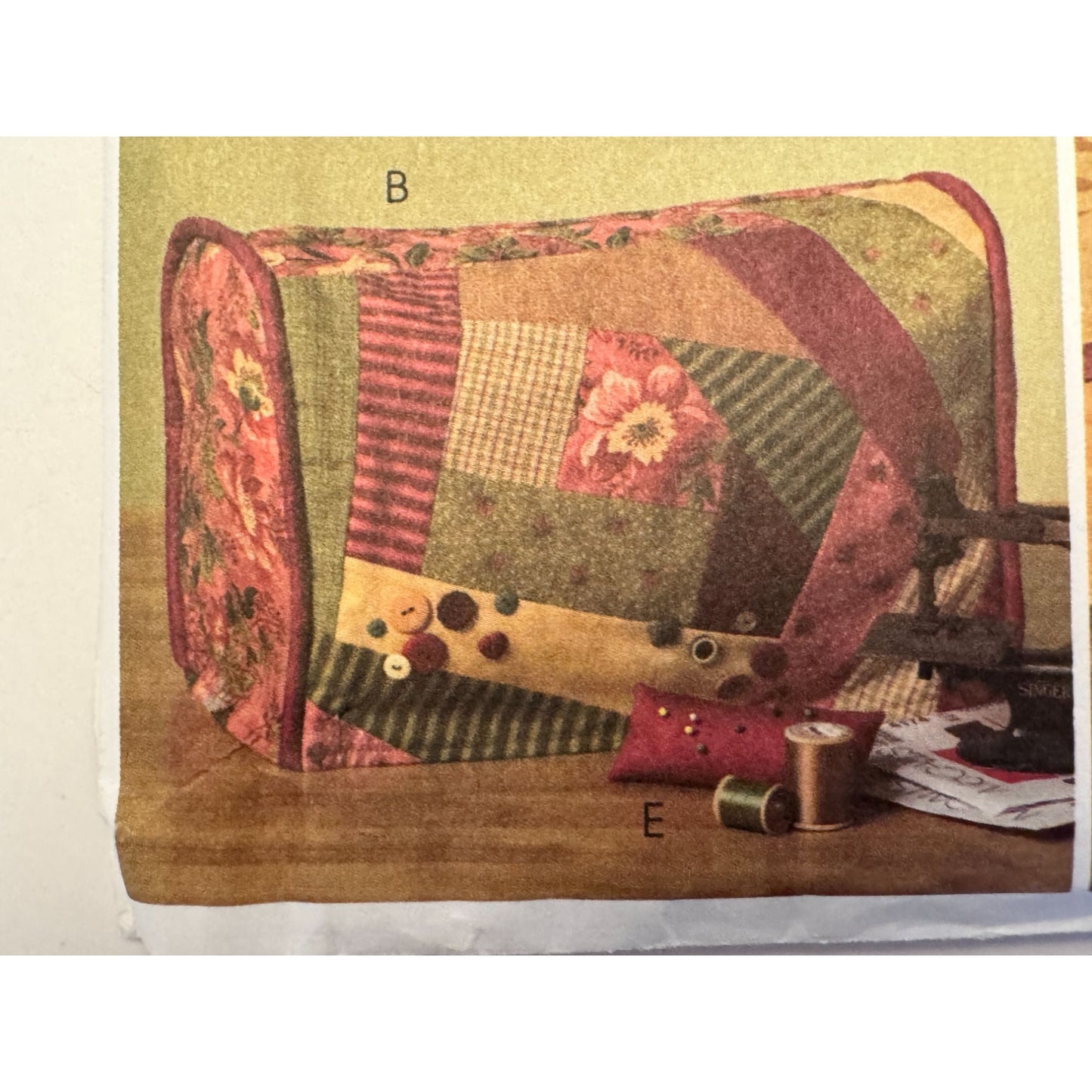 McCalls Pattern M5017 Sewing Machine Cover Craft Room Decor Organizer Cat Uncut