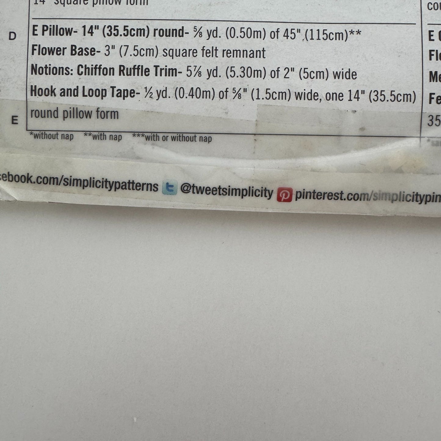 Simplicity Sewing Pattern 1679 Pillows Square Ruffles Couch Bedroom Home Decor