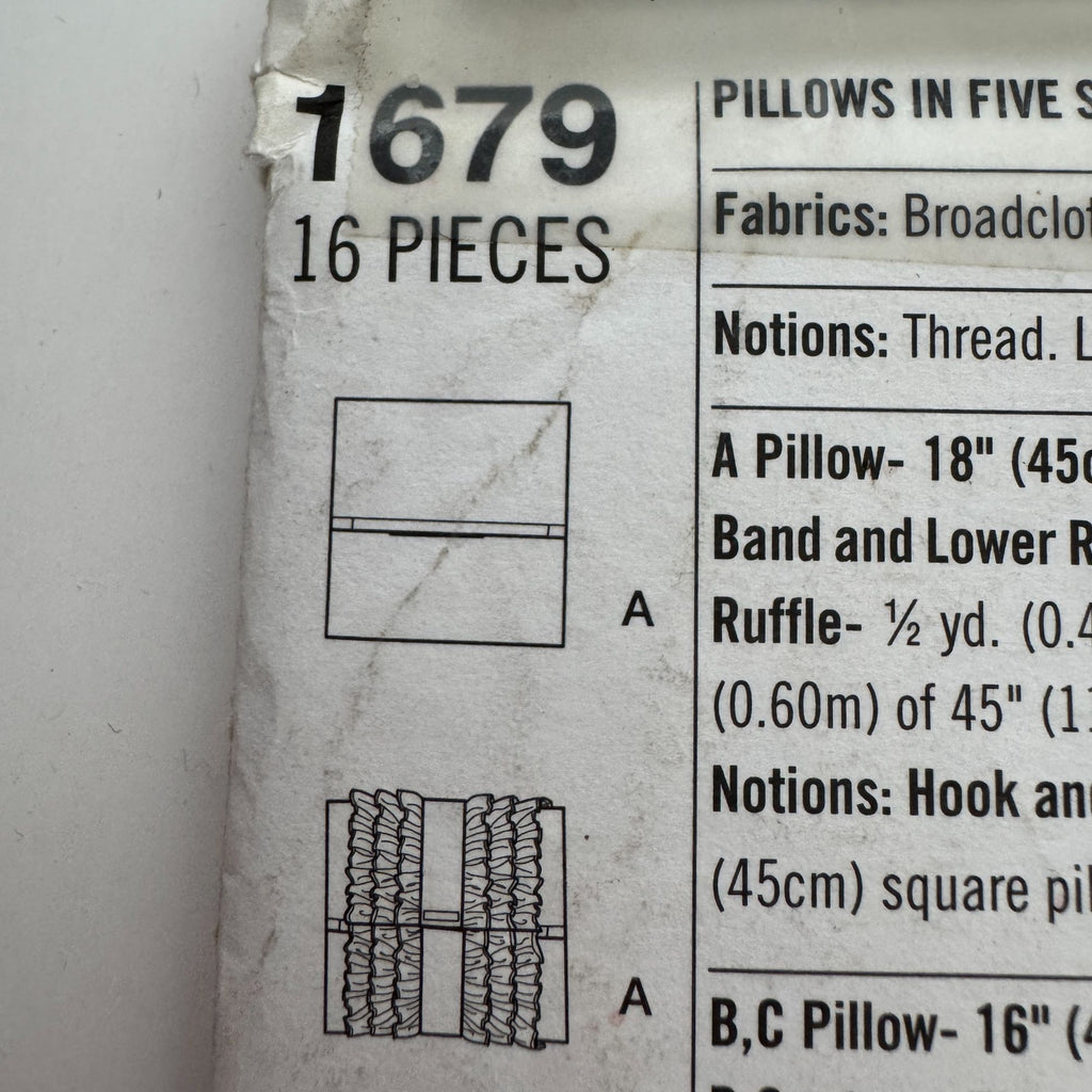 Simplicity Sewing Pattern 1679 Pillows Square Ruffles Couch Bedroom Home Decor