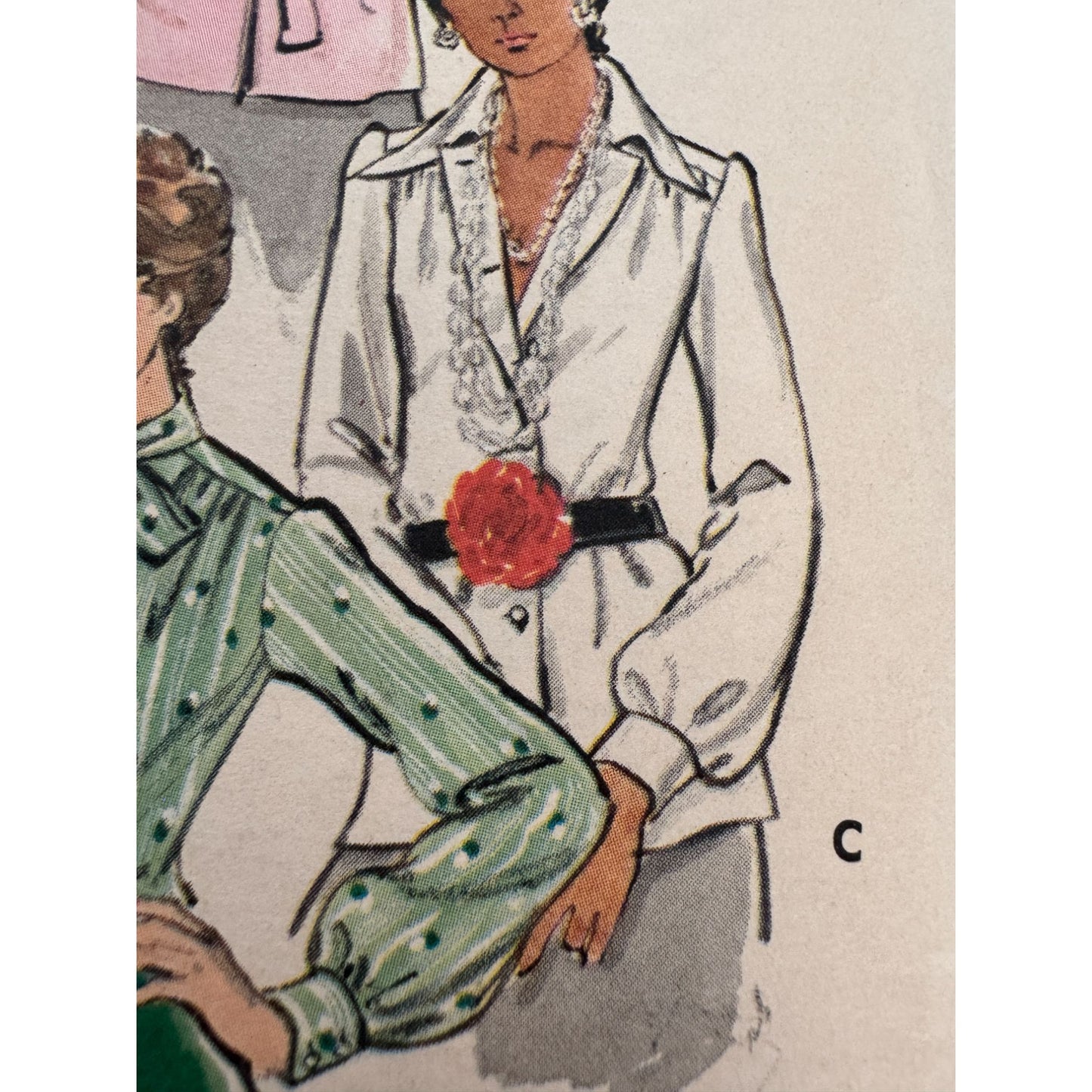 Butterick Sewing Pattern 3220 Misses Blouse Bowed Collar 12 Uncut 1970s Vintage