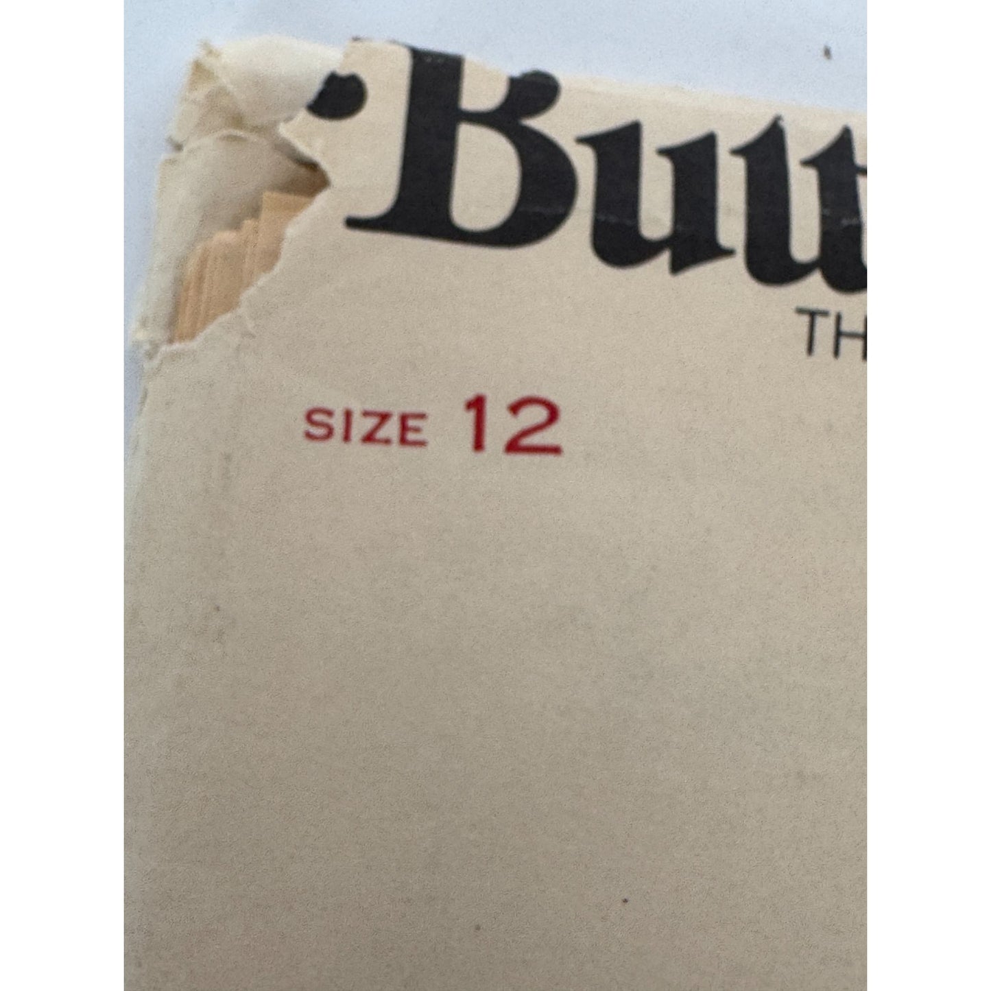 Butterick Sewing Pattern 3220 Misses Blouse Bowed Collar 12 Uncut 1970s Vintage