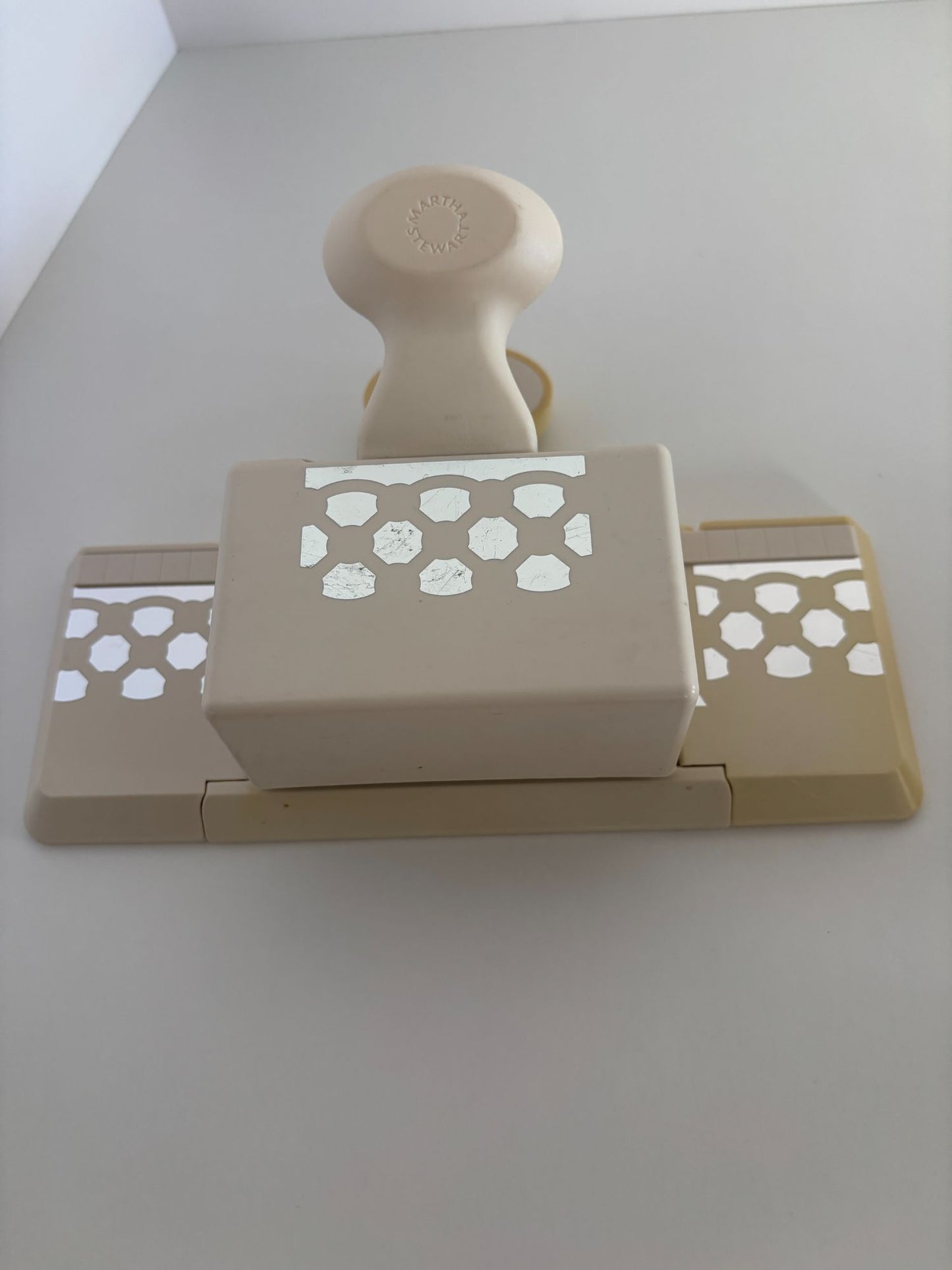 Martha Stewart Paper Punch Set Triple Chain Large Punch Around the Page Corner