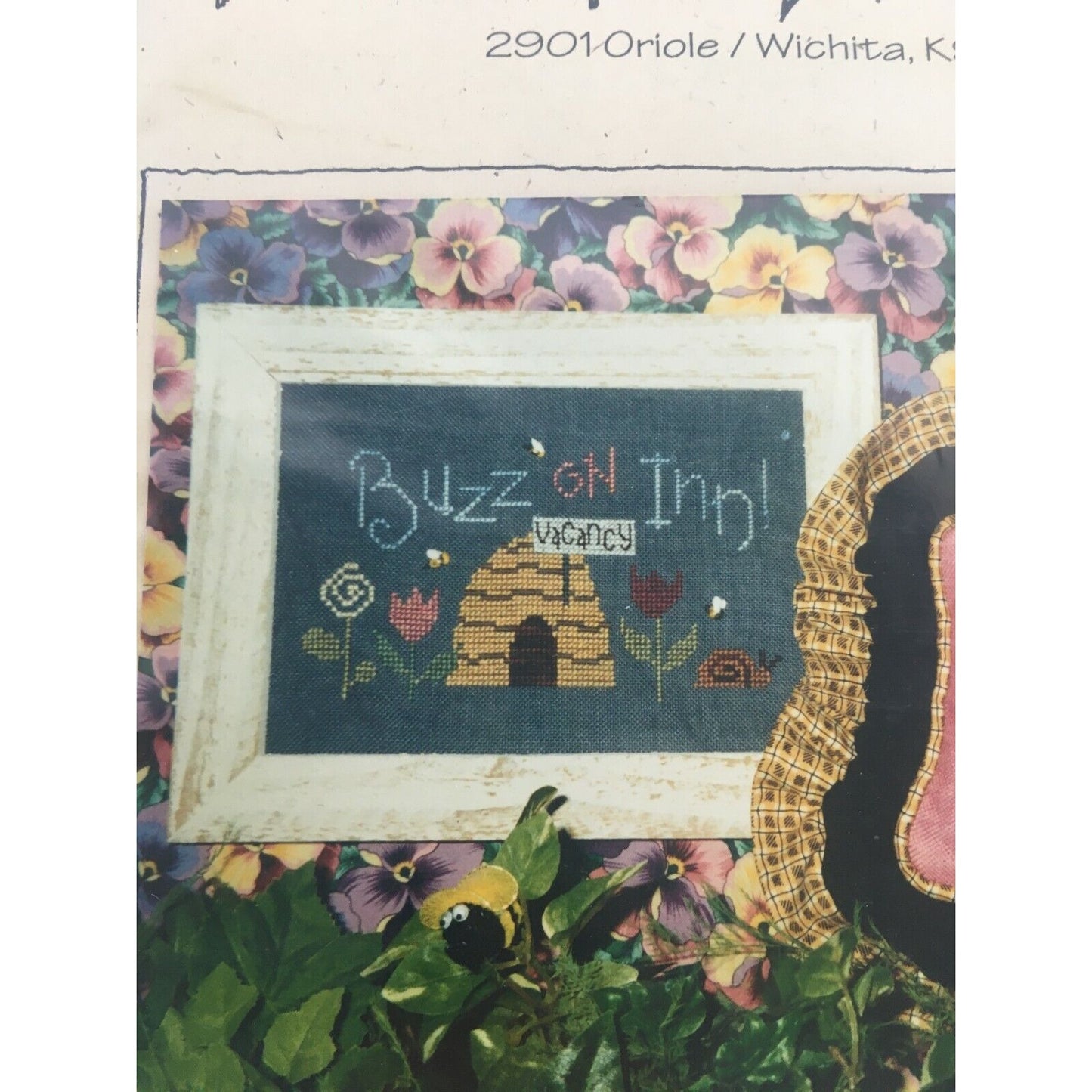 Lizzie Kate Cross Stitch Pattern Buzz on Inn & Bee Mine Bees Summer Needlework