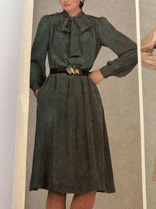McCalls Sewing Pattern 8674 Dress Vintage Buttoned Bodice Tie Collar 1980s 12 UC