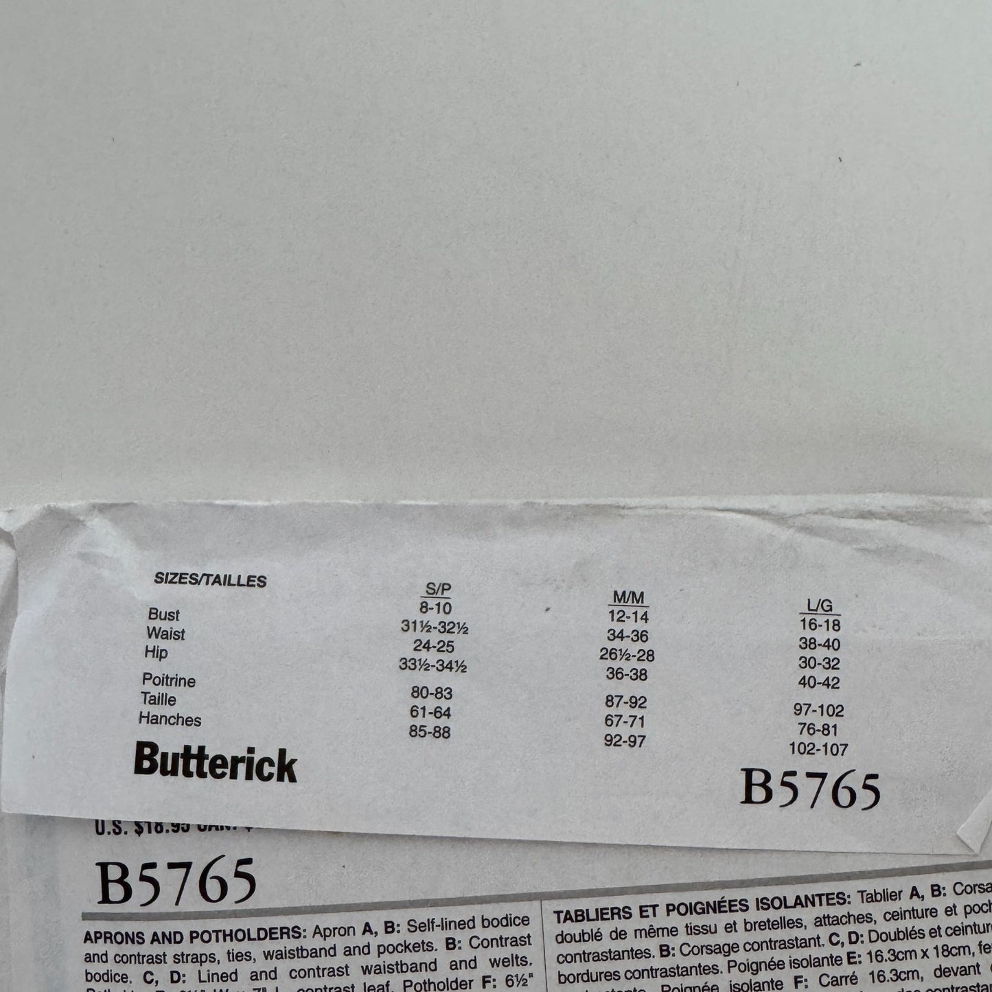 Butterick Sewing Pattern B5765 Halter Kitchen Apron Potholder Holiday S M L 8-18
