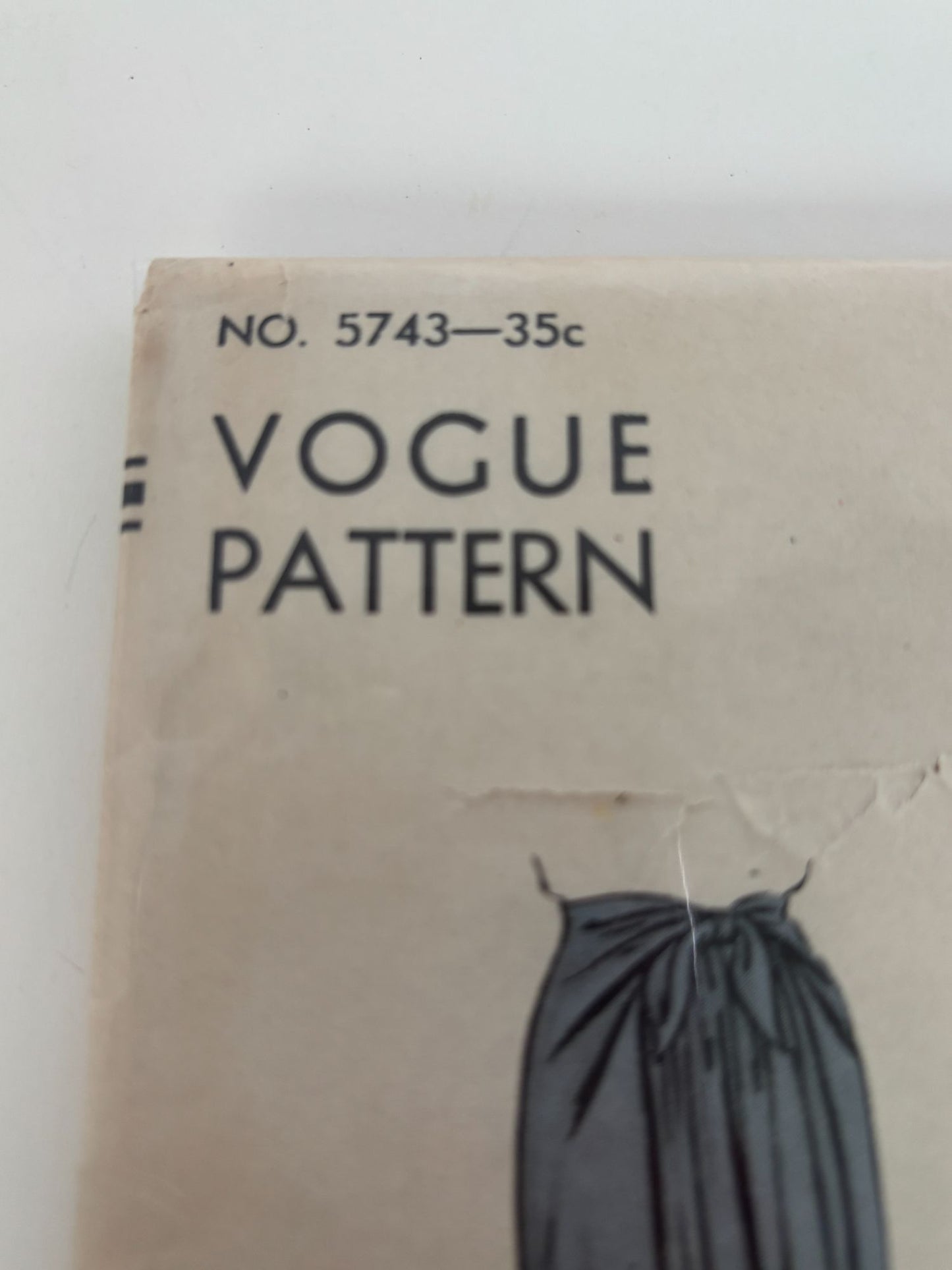 Vogue Sewing Pattern 5743 Long Gathered Skirt 30 Inch Waist 1940s Vintage Rare
