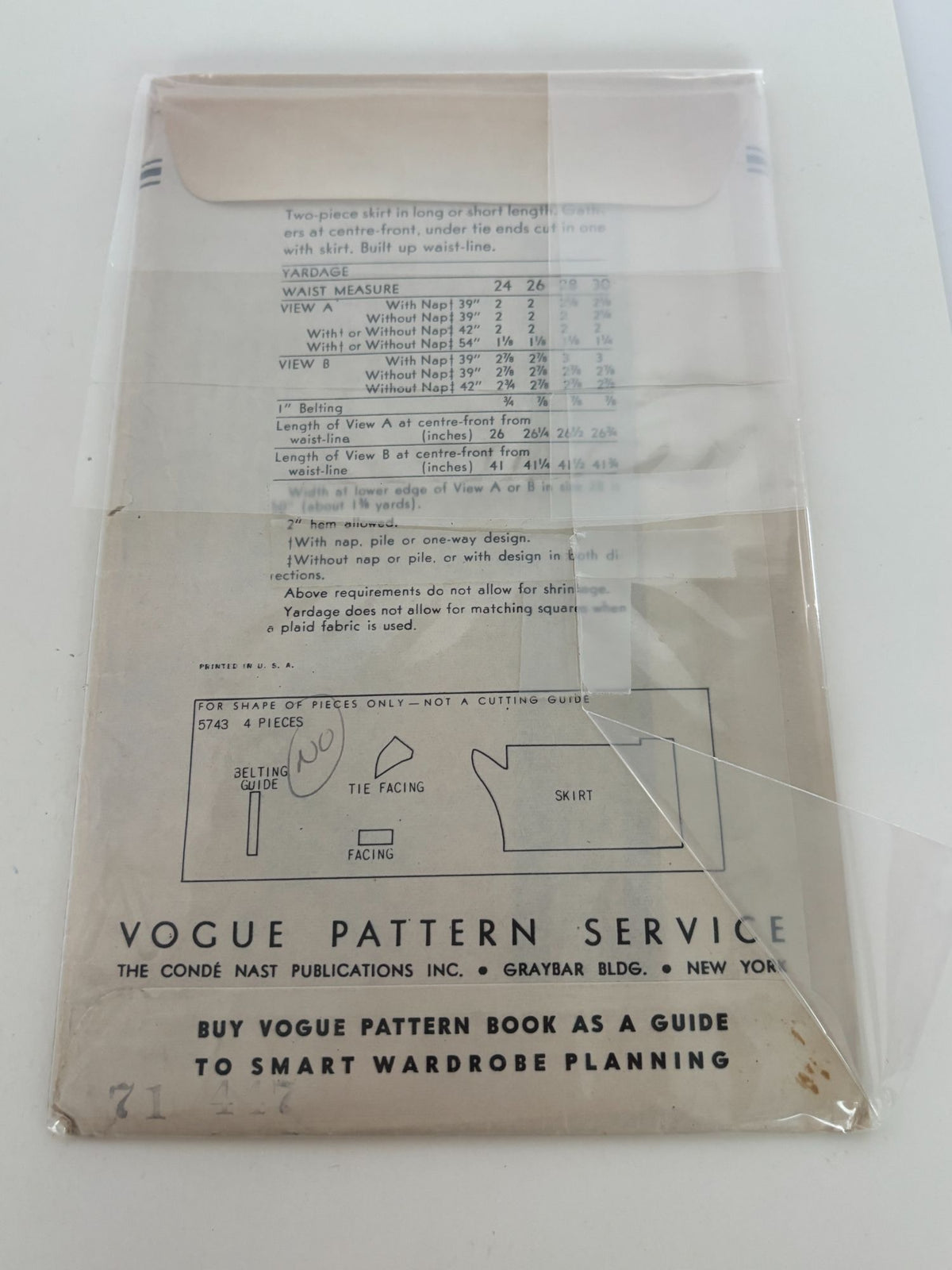 Vogue Sewing Pattern 5743 Long Gathered Skirt 30 Inch Waist 1940s Vintage Rare