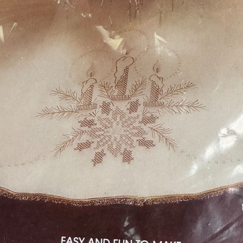 Paragon Needlecraft Christmas Skirt Kit Candlewick Needlework Vintage 44 inch