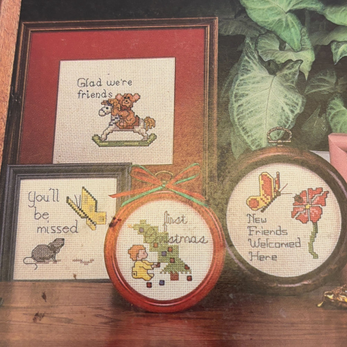 Leisure Arts Cross Stitch Patterns Leaflet 352 Short and Sweet Miniature Sayings