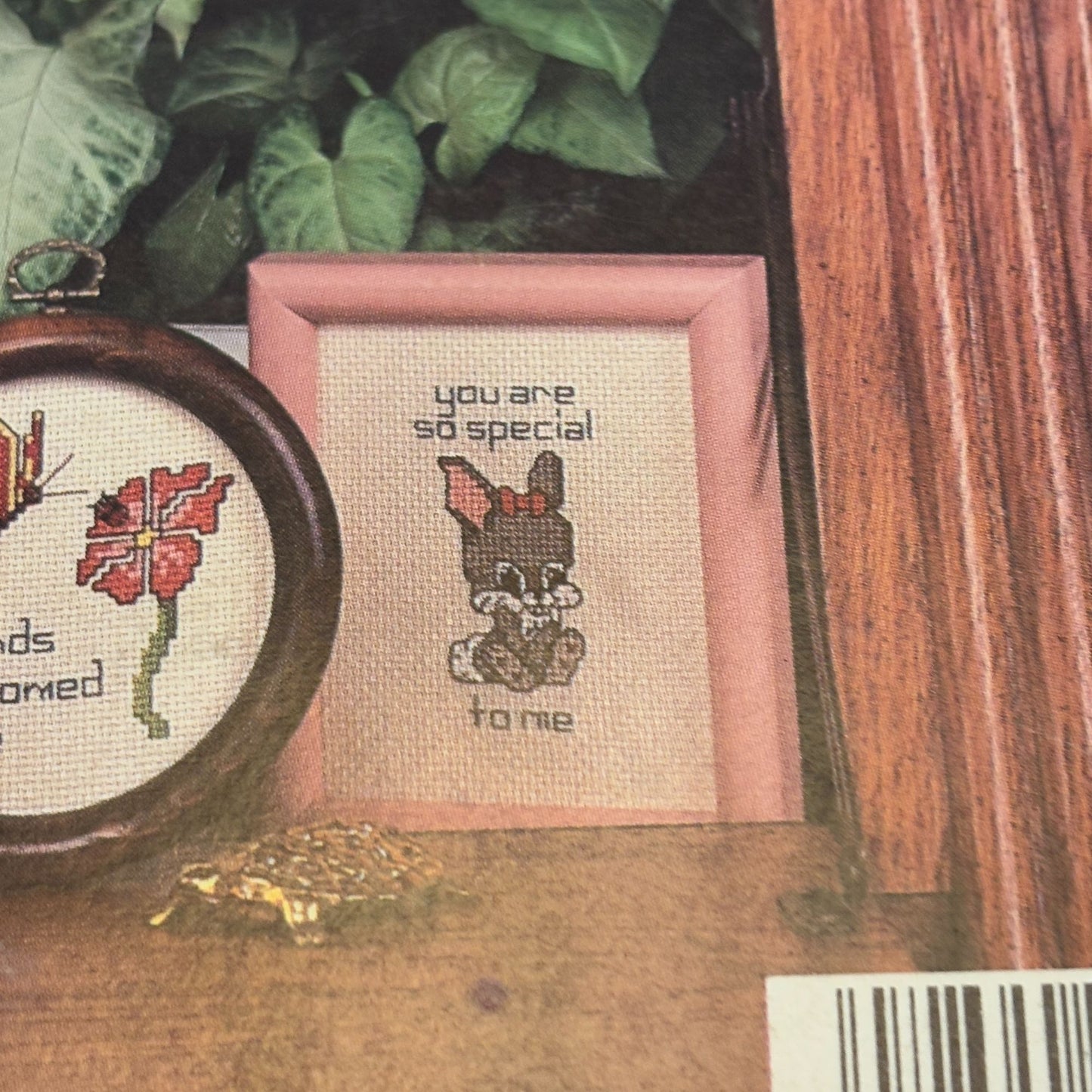 Leisure Arts Cross Stitch Patterns Leaflet 352 Short and Sweet Miniature Sayings