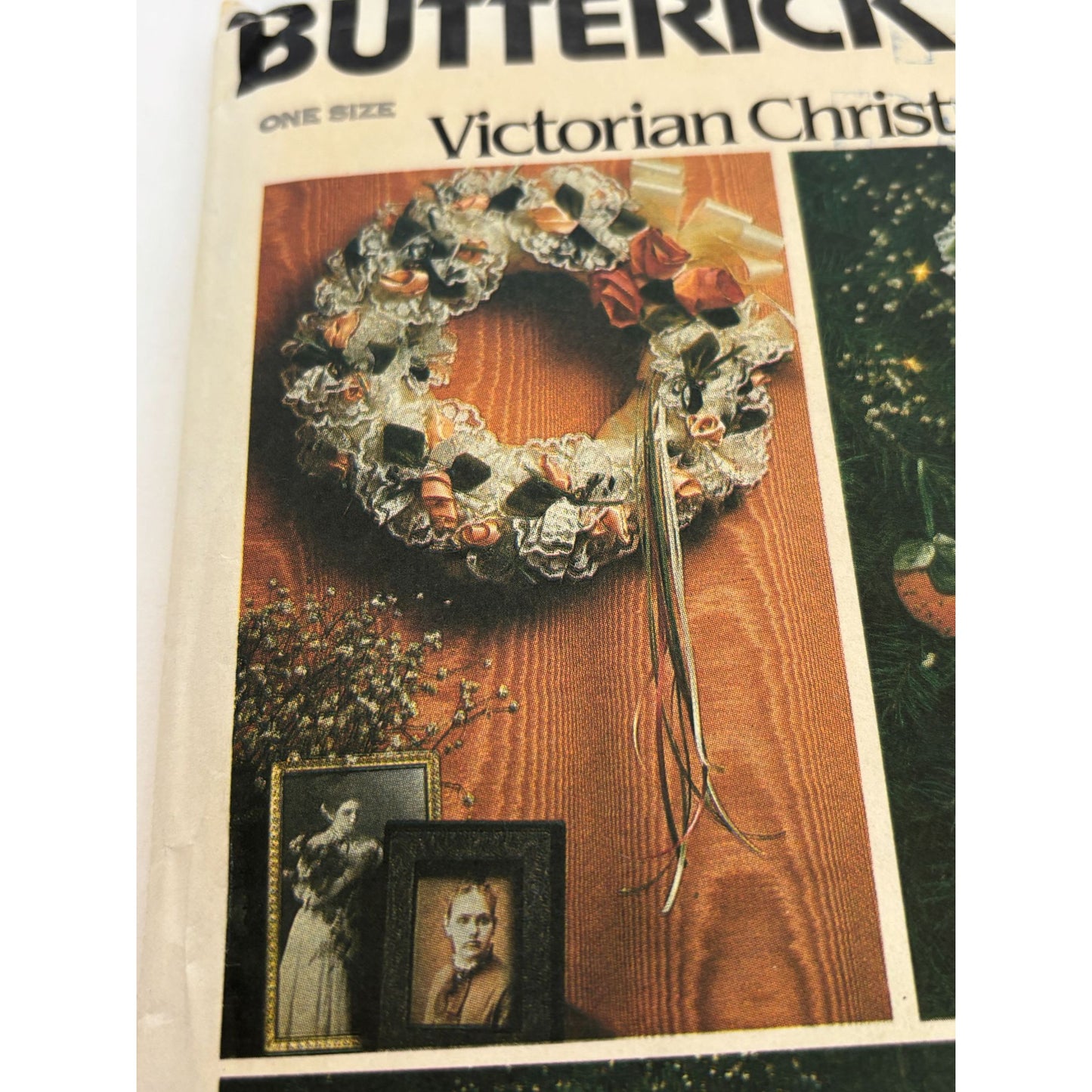 Butterick Sewing Pattern 4013 Victorian Christmas Tress Skirt Wreath Ornaments