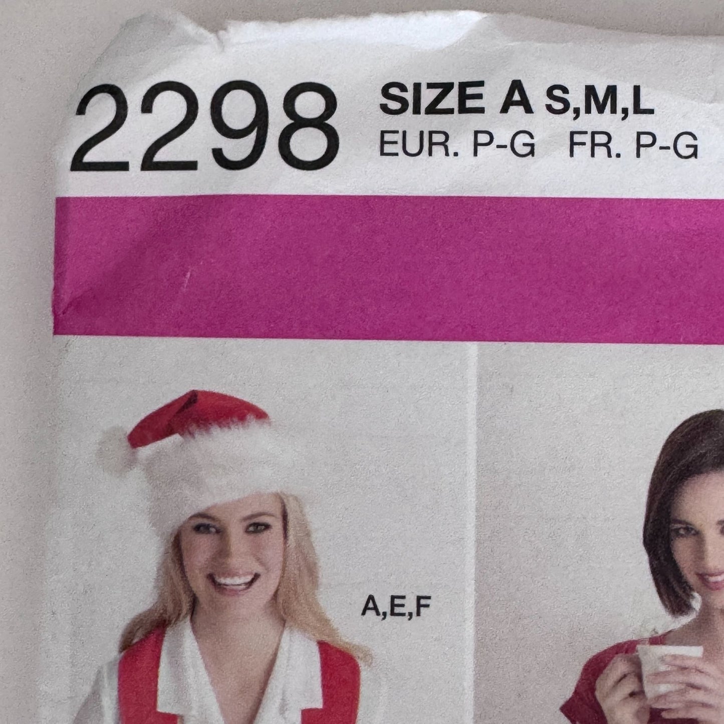 Simplicity Sewing Pattern 2298 Kitchen Aprons Retro Christmas Santa Hat S M L UC