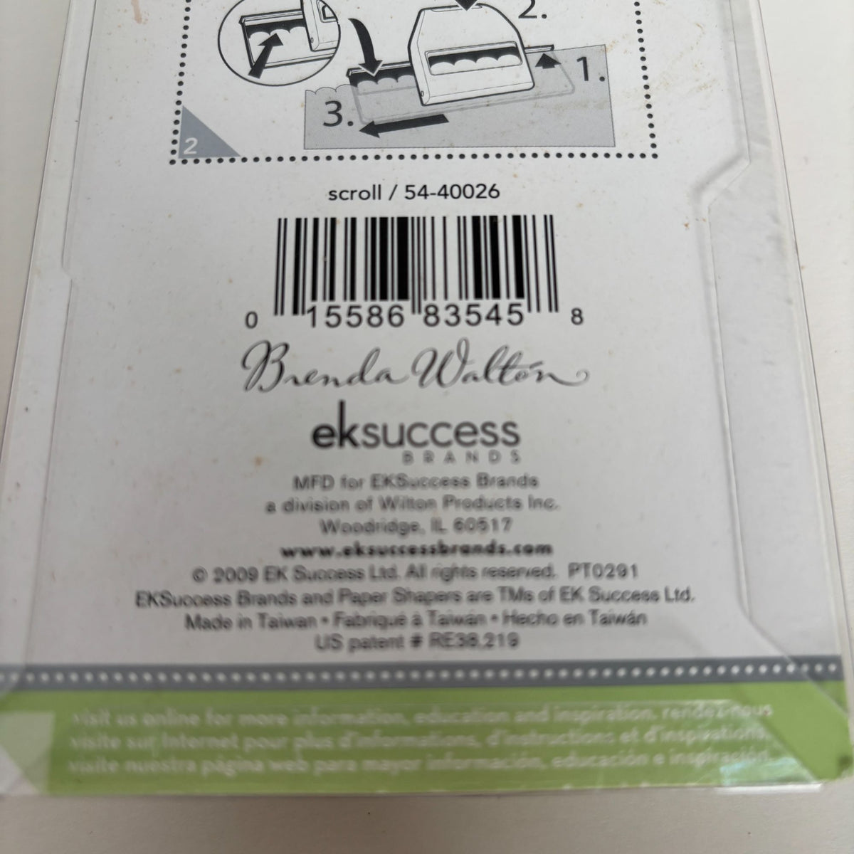 EK Success Edger Punch Scroll Border Paper Punch Scrapbooking Tool Cardmaking Edge Sleek Decorative