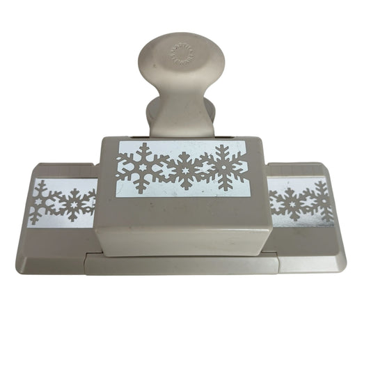 Martha Stewart Paper Punch Snowflake Deep Edge Christmas Card Making Holidays
