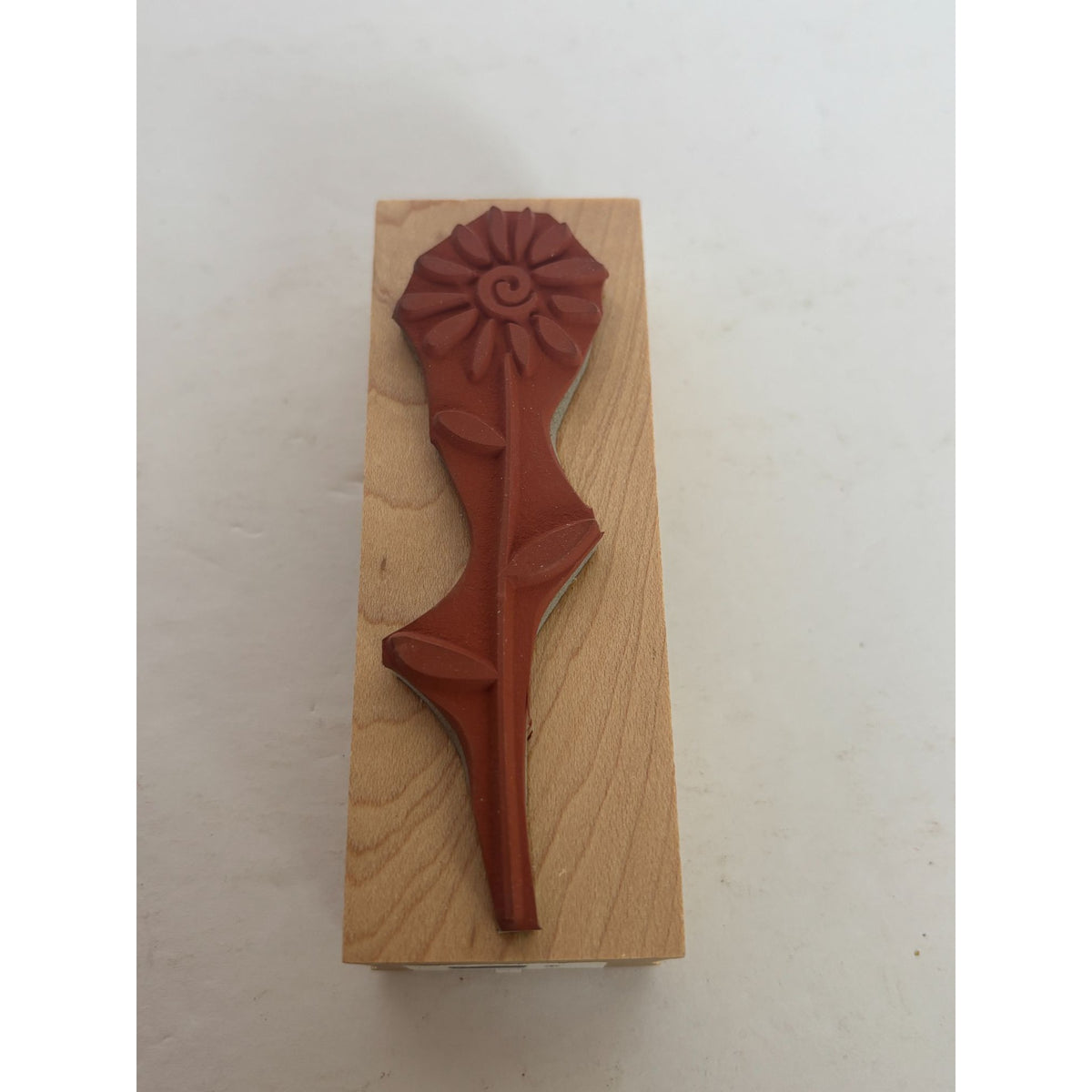 Hero Arts Wood Rubber Stamp Sunshine Daisy Flower Tall Vertical Card Making Art