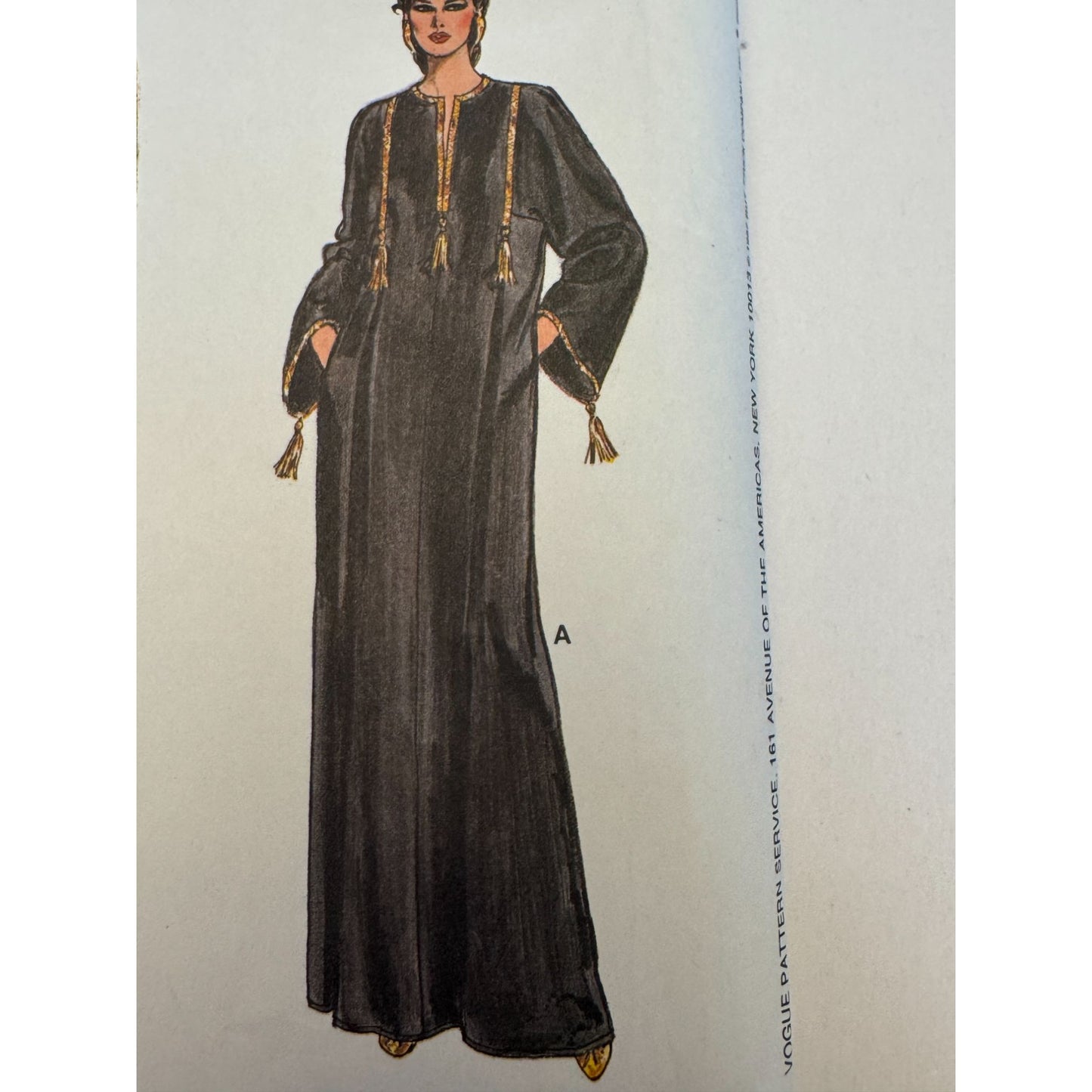 Vogue  Sewing Pattern 8474 Caftan Unisex Boho Kaftan Robe Vintage 80s XS-XL Uncut
