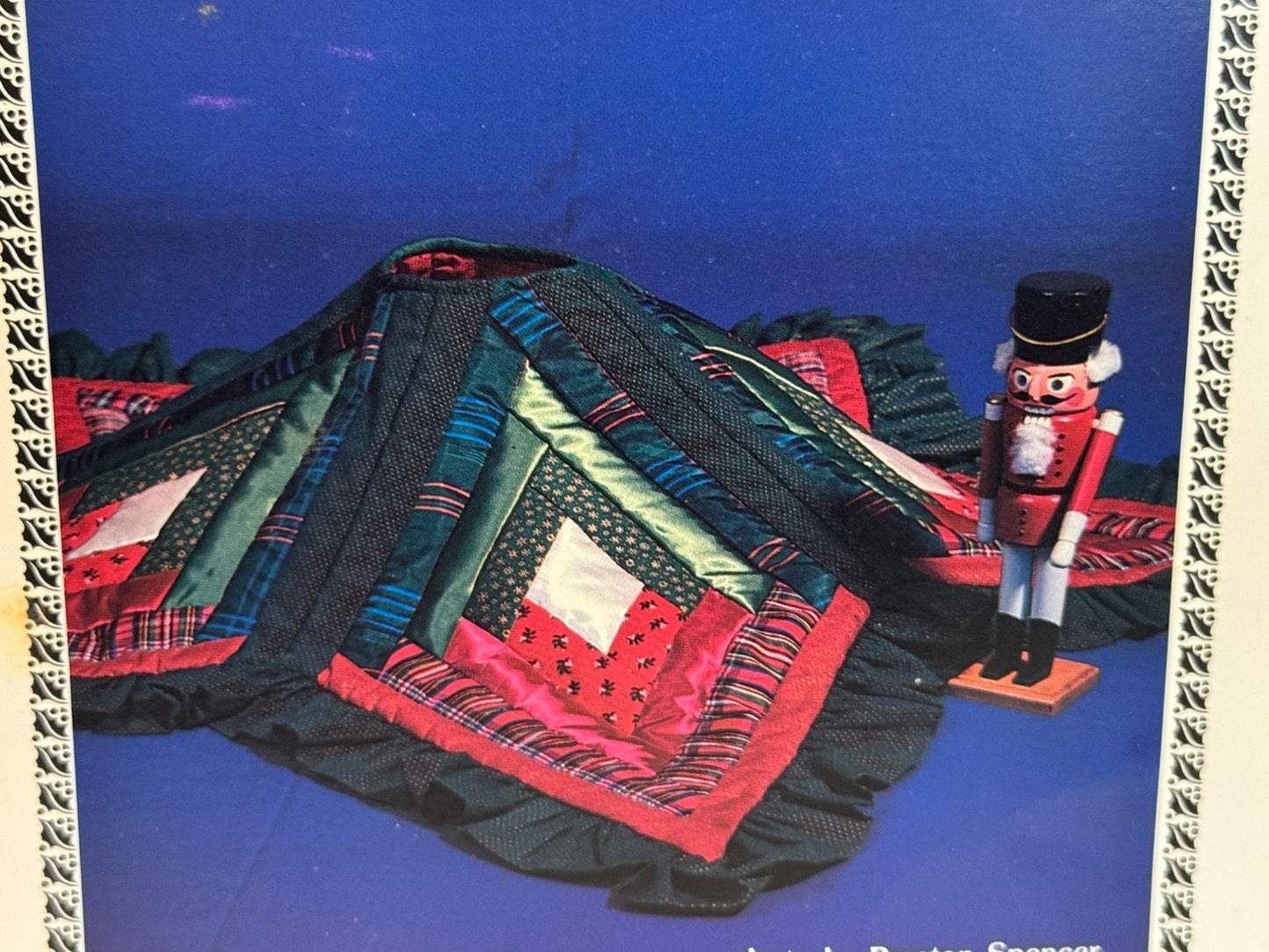 Homebound Quilting Pattern 101 Log Cabin Christmas Tree Skirt 1985 50 Inch Vtg