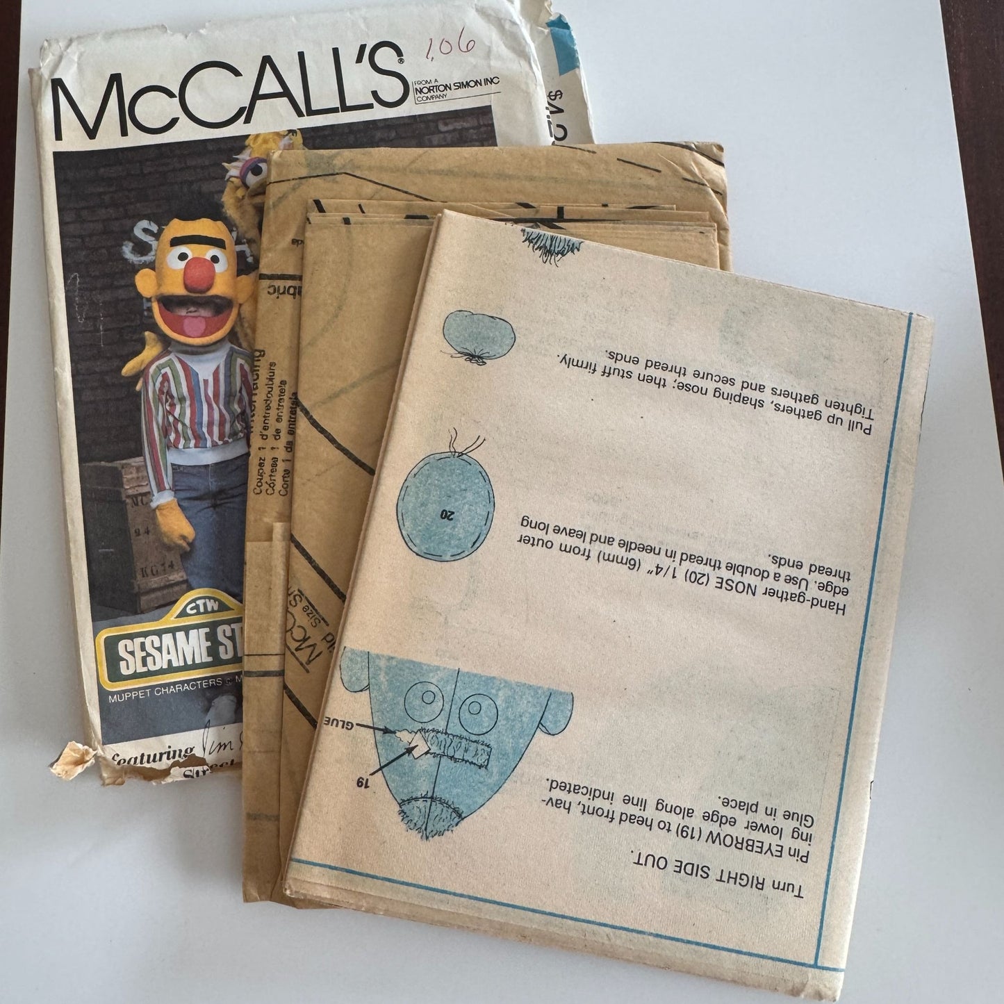 McCalls Sewing Pattern 8793 Sesame Street Costume Big Bird Bert Ernie S 4-6 UC