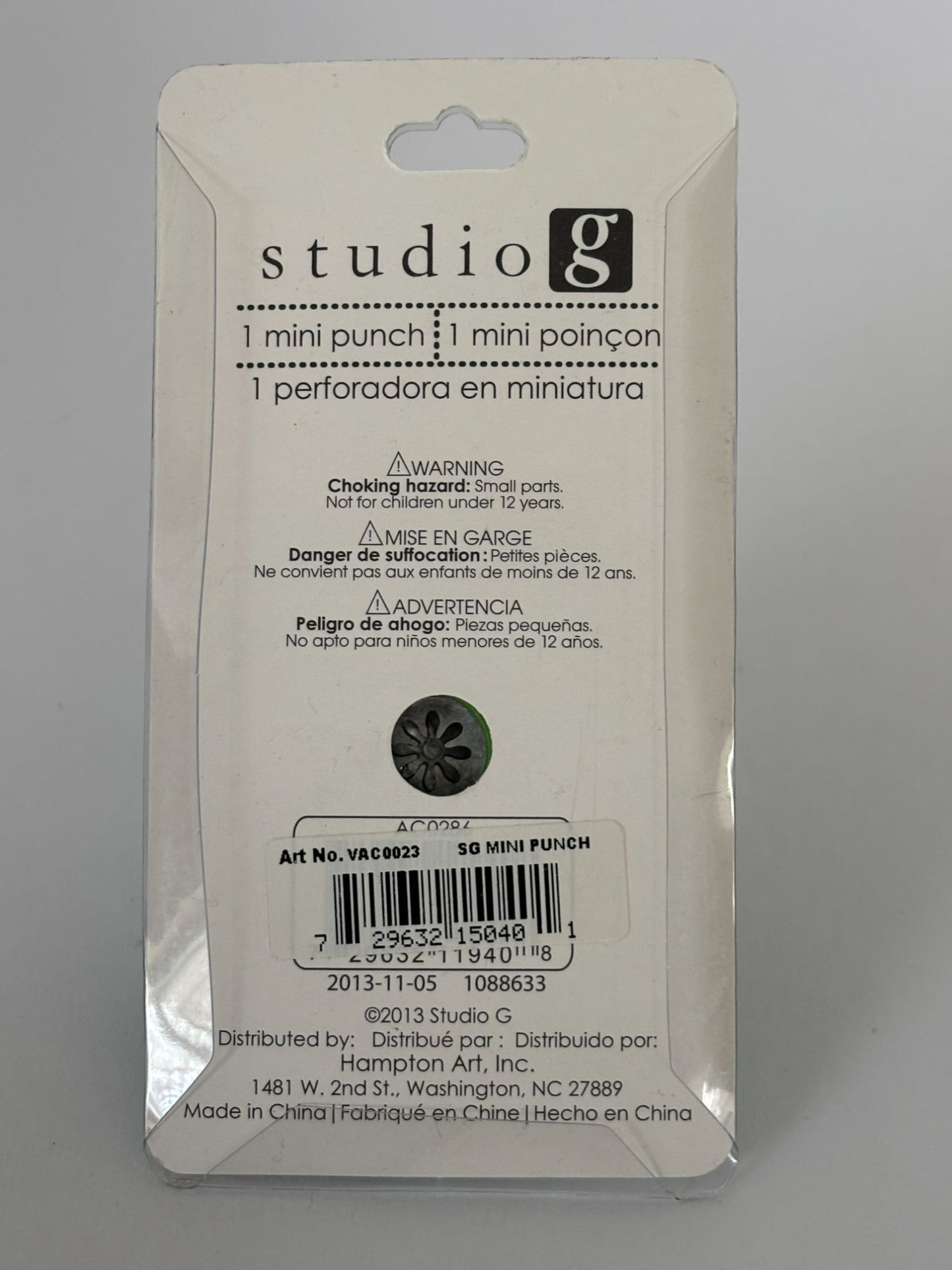 Studio G Mini Paper Punch Daisy Flower Confetti Paper Crafting Spring Small New