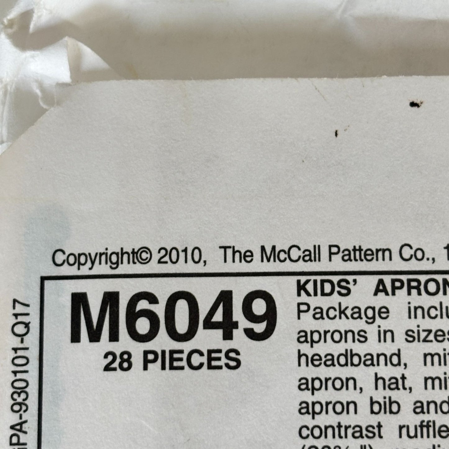 McCalls Sewing Pattern M6049 Kids Kitchen Apron Chef Hat Cooking Costume Baker 3-8 Uncut