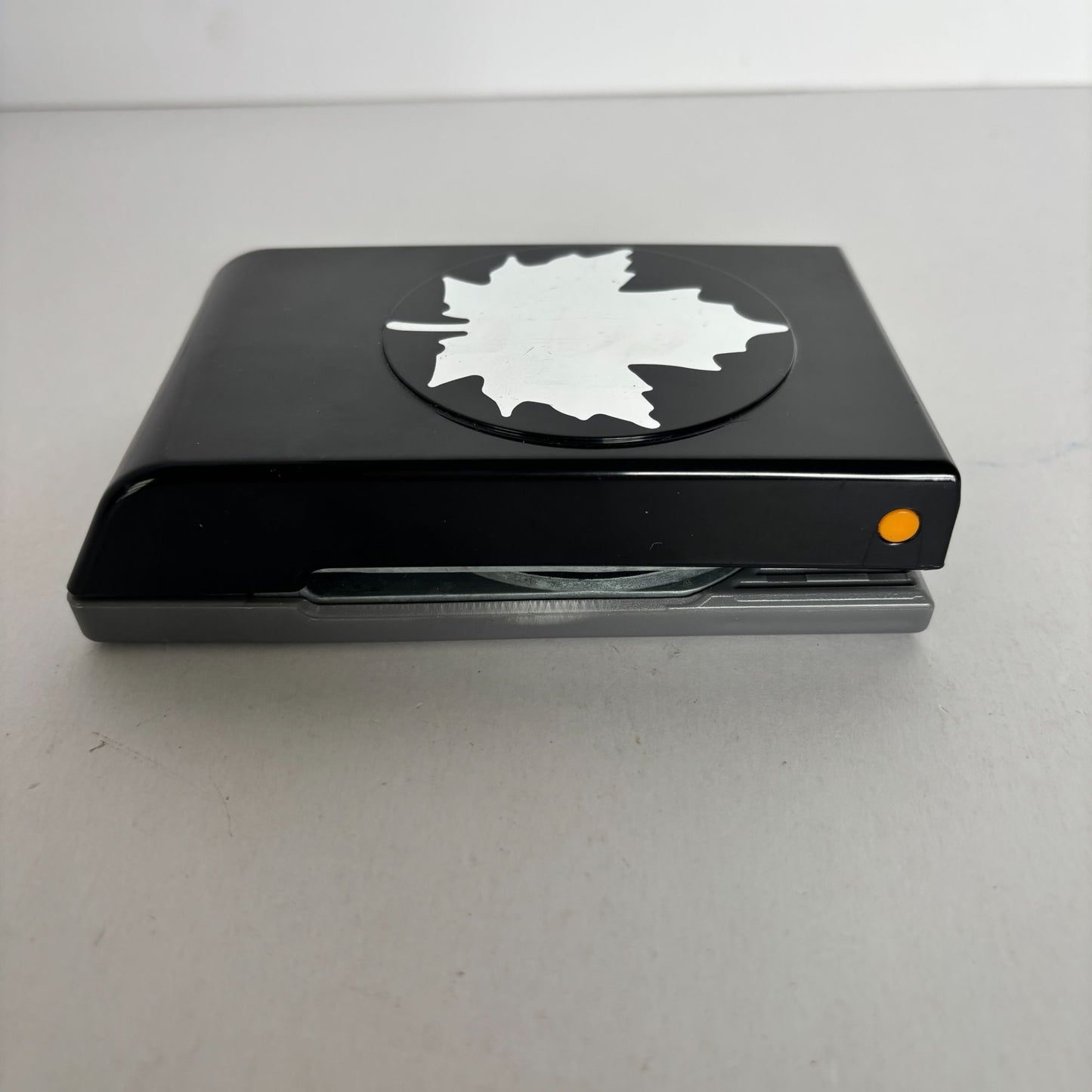 EK Success Paper Punch Maple Leaf Large Fall Thanksgiving Cardmaking Canada Craft Autumn Nature