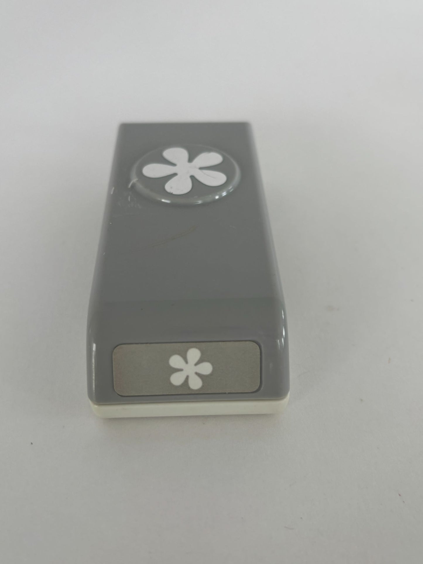 EK Success Paper Punch Flower Spring Garden Card Making Crafts Scrapbooking