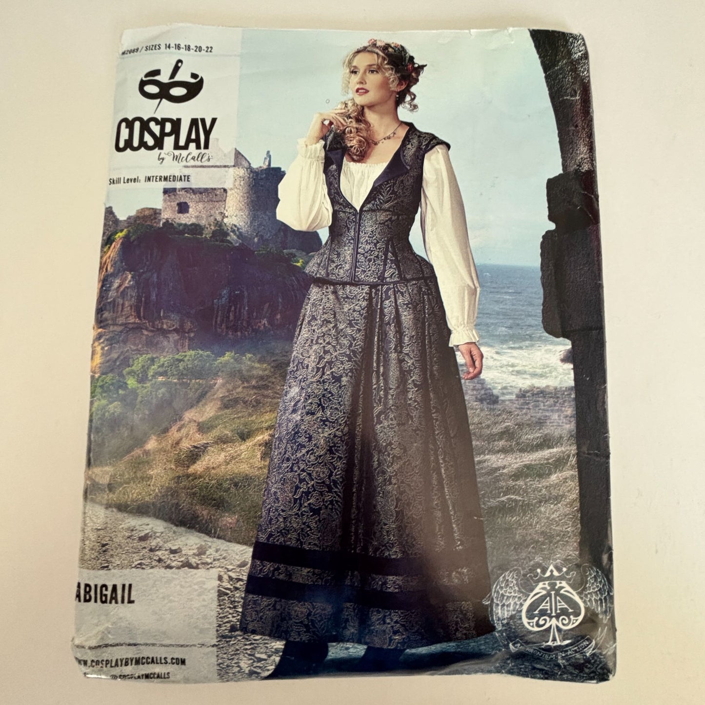 McCalls Cosplay Sewing Pattern M2089 Abigail Medieval Dress Renaissance Gown Costume 14-22 Uncut