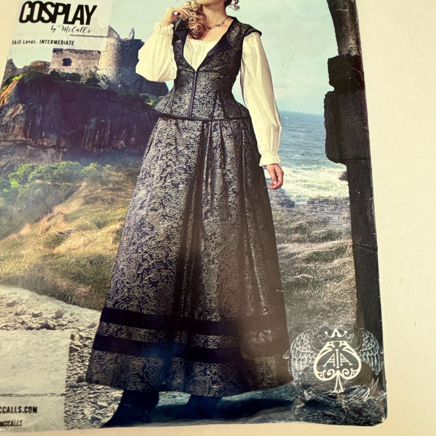 McCalls Cosplay Sewing Pattern M2089 Abigail Medieval Dress Renaissance Gown Costume 14-22 Uncut
