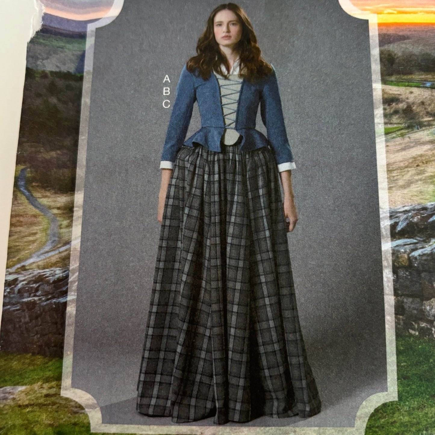 McCalls Sewing Pattern M7735 Outlander Costume Corset Historical Dress Cosplay 14-22 Uncut