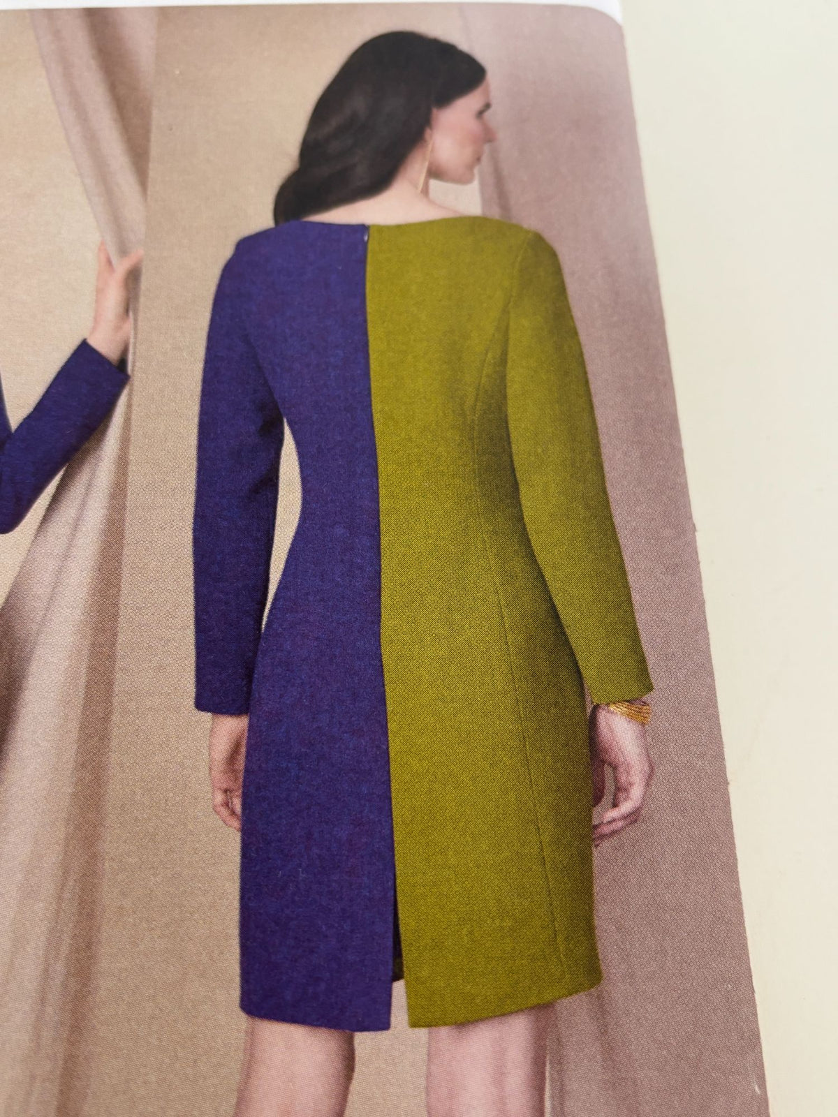Vogue Sewing Pattern V1819 Sheath Dress Color Block Work Career Fall 8-16 Uncut