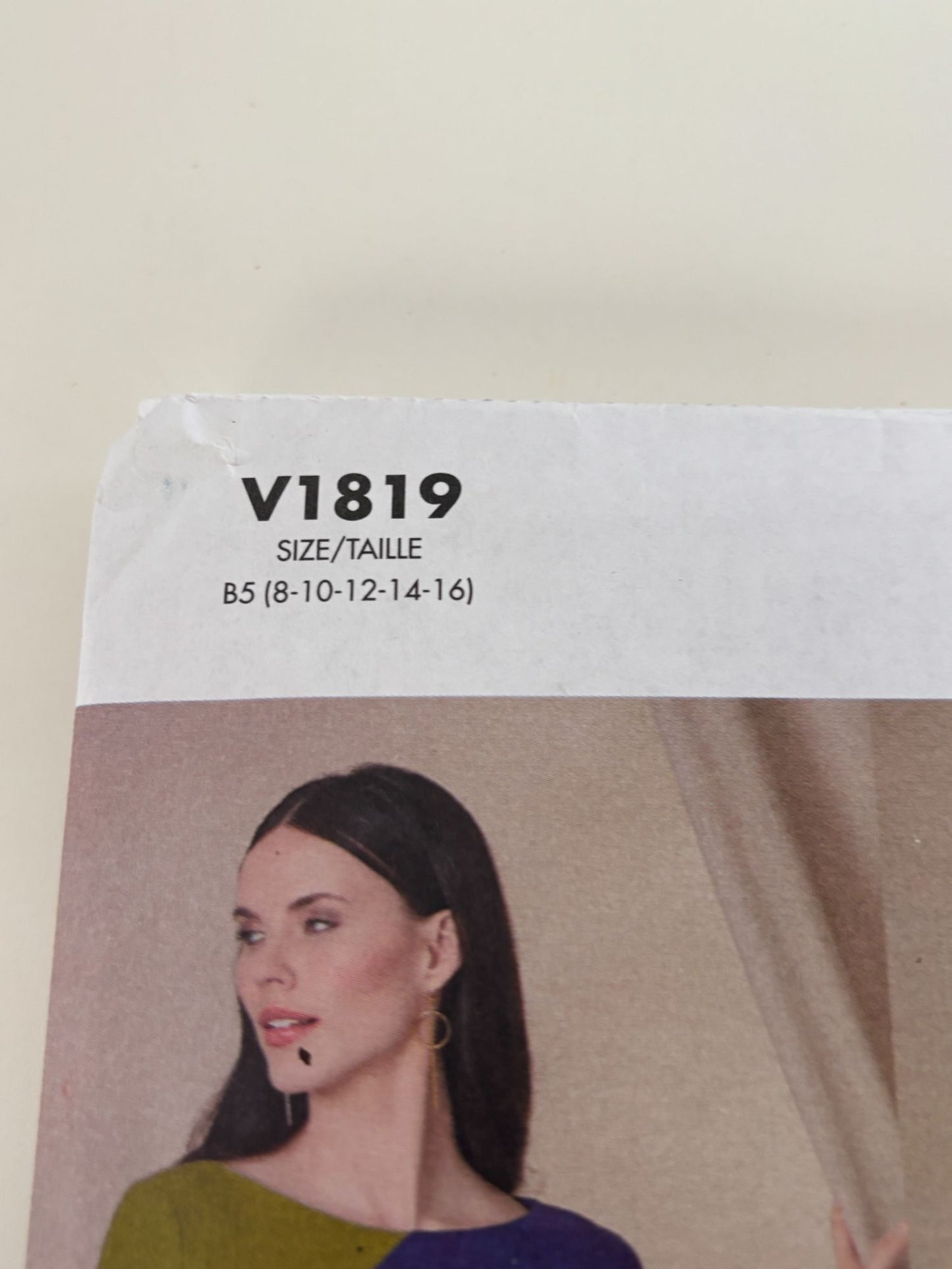 Vogue Sewing Pattern V1819 Sheath Dress Color Block Work Career Fall 8-16 Uncut