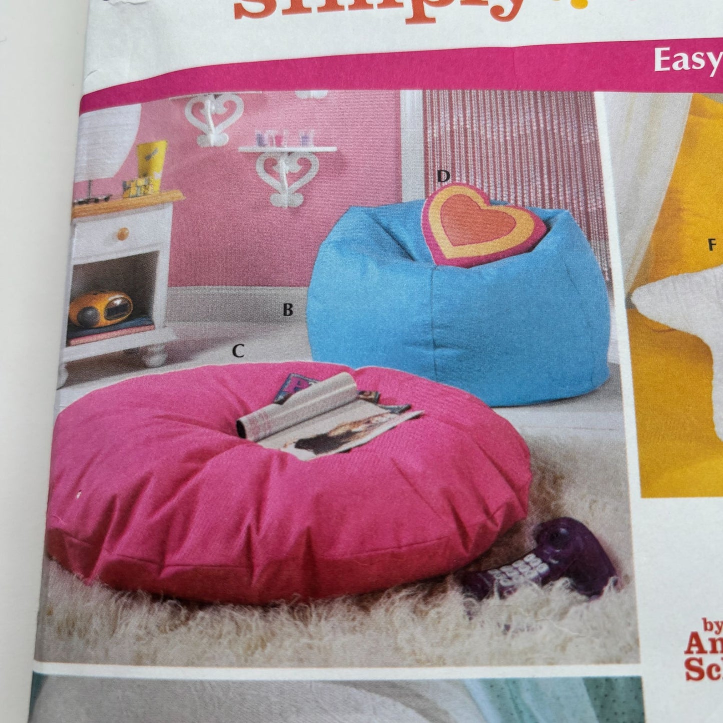 Simplicity Sewing Pattern 5105 Teen Room Accessories Easy Pillows Bean Bag Chair Home Decor