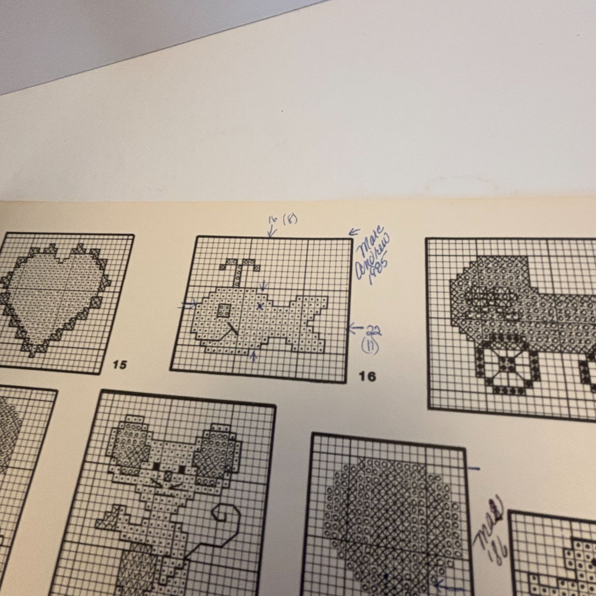 Graphworks Cross Stitch Patterns Leaflet Mini Motif Baby Childrens Clothes V2