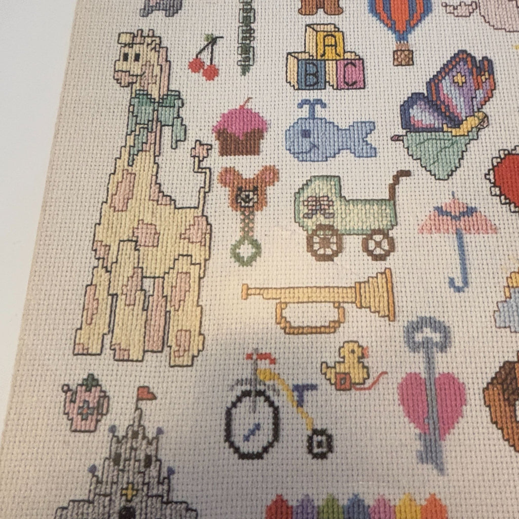 Graphworks Cross Stitch Patterns Leaflet Mini Motif Baby Childrens Clothes V2