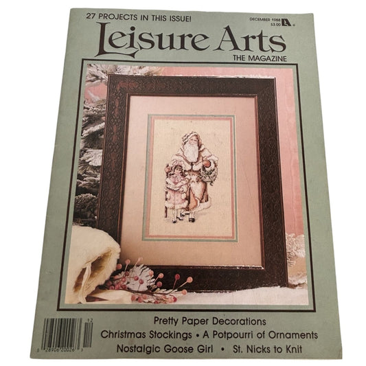 Leisure Arts Magazine December 1988 Cross Stitch Santa Christmas Stockings Knit