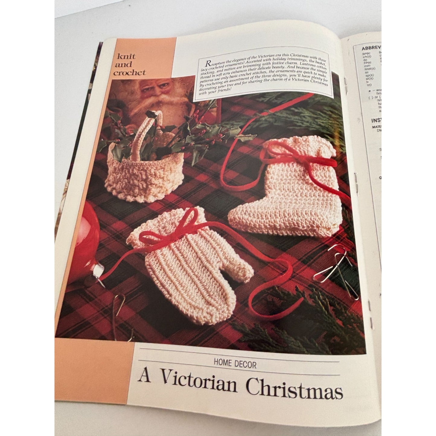 Leisure Arts Magazine December 1988 Cross Stitch Santa Christmas Stockings Knit