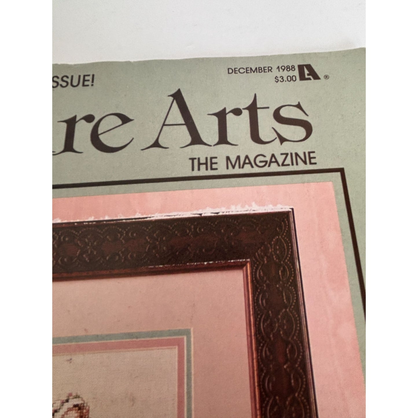 Leisure Arts Magazine December 1988 Cross Stitch Santa Christmas Stockings Knit