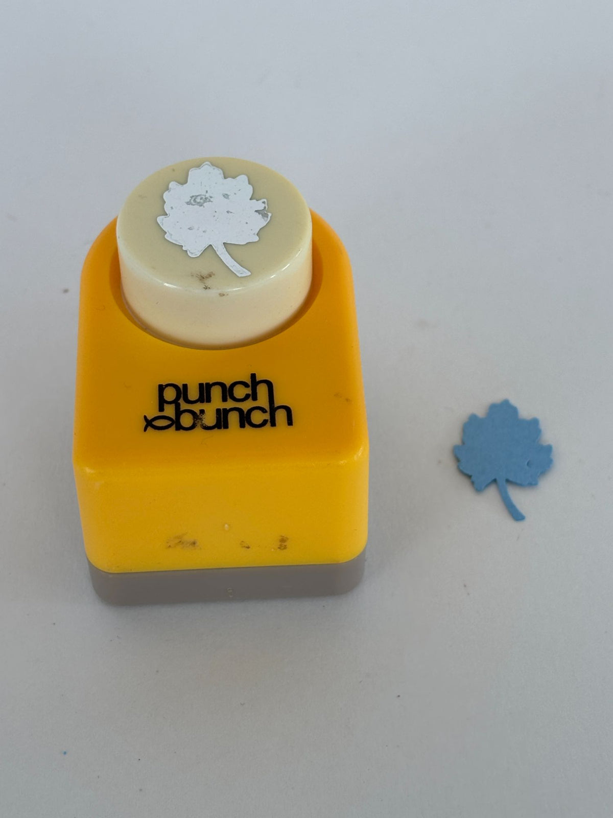 Punch Bunch Paper Punch Craft Hawthorn Leaf Medium Scrapbooking Card Making Art