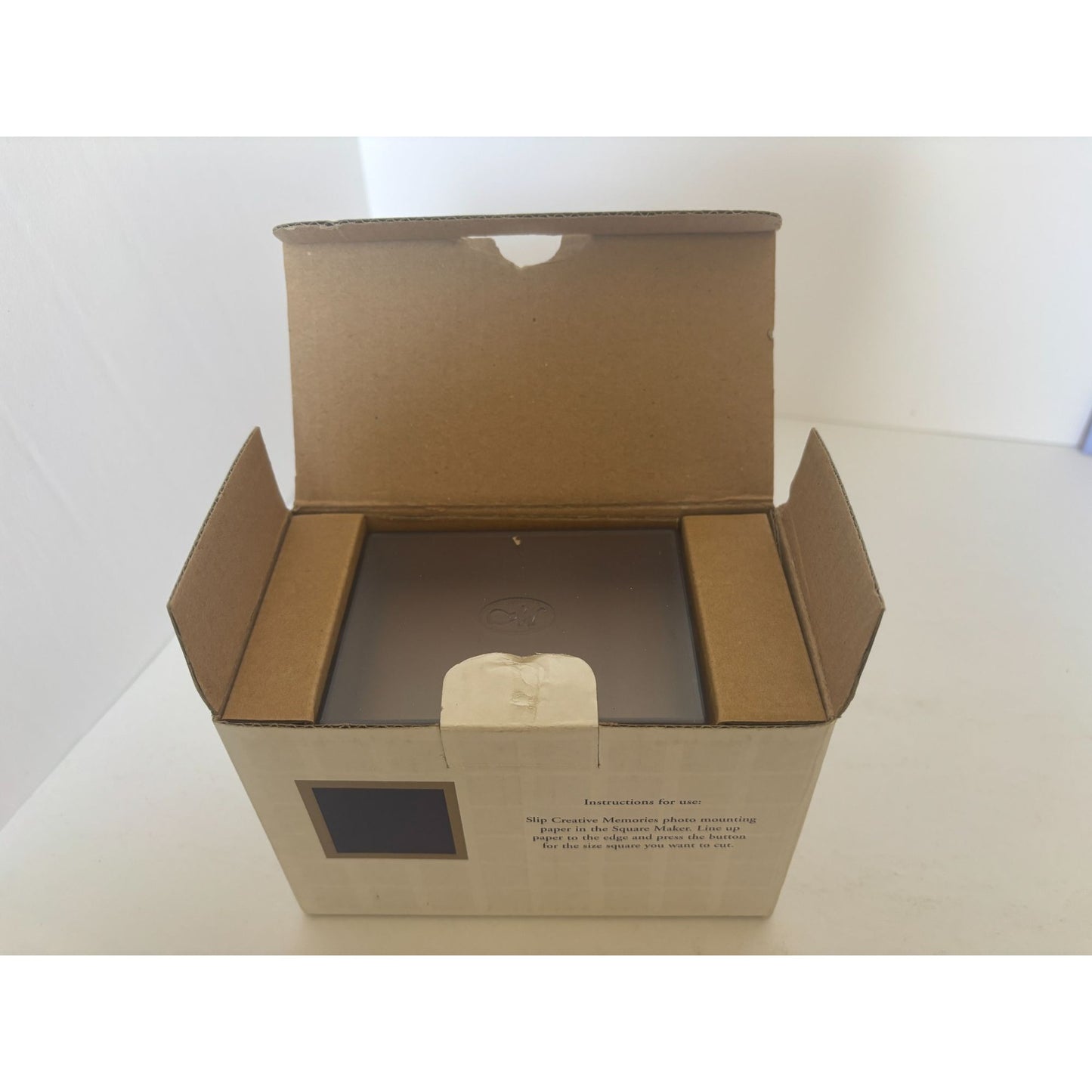 Creative Memories Square Maker Craft Paper Punch 1-1/4" and 1-1/2" Title Boxes