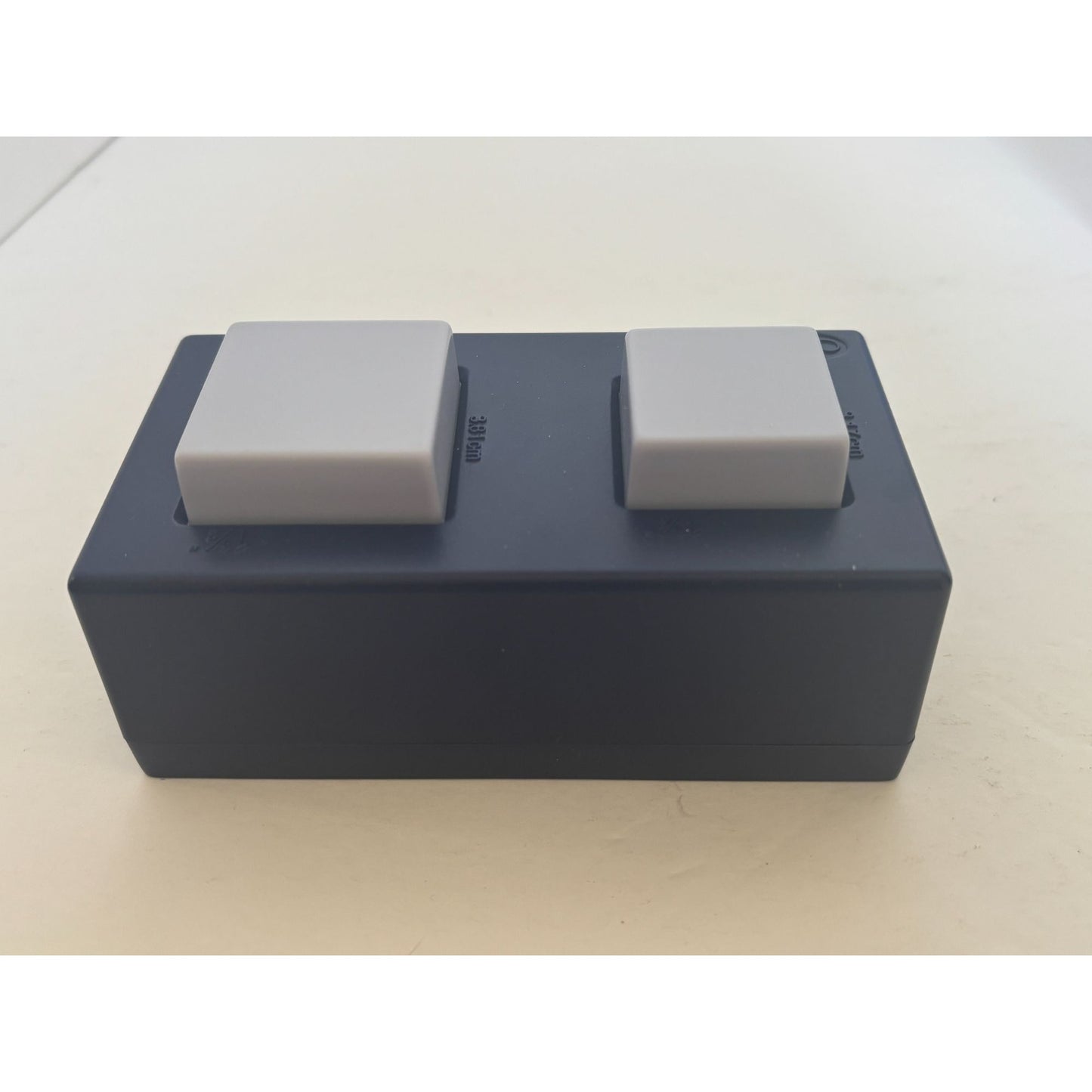 Creative Memories Square Maker Craft Paper Punch 1-1/4" and 1-1/2" Title Boxes