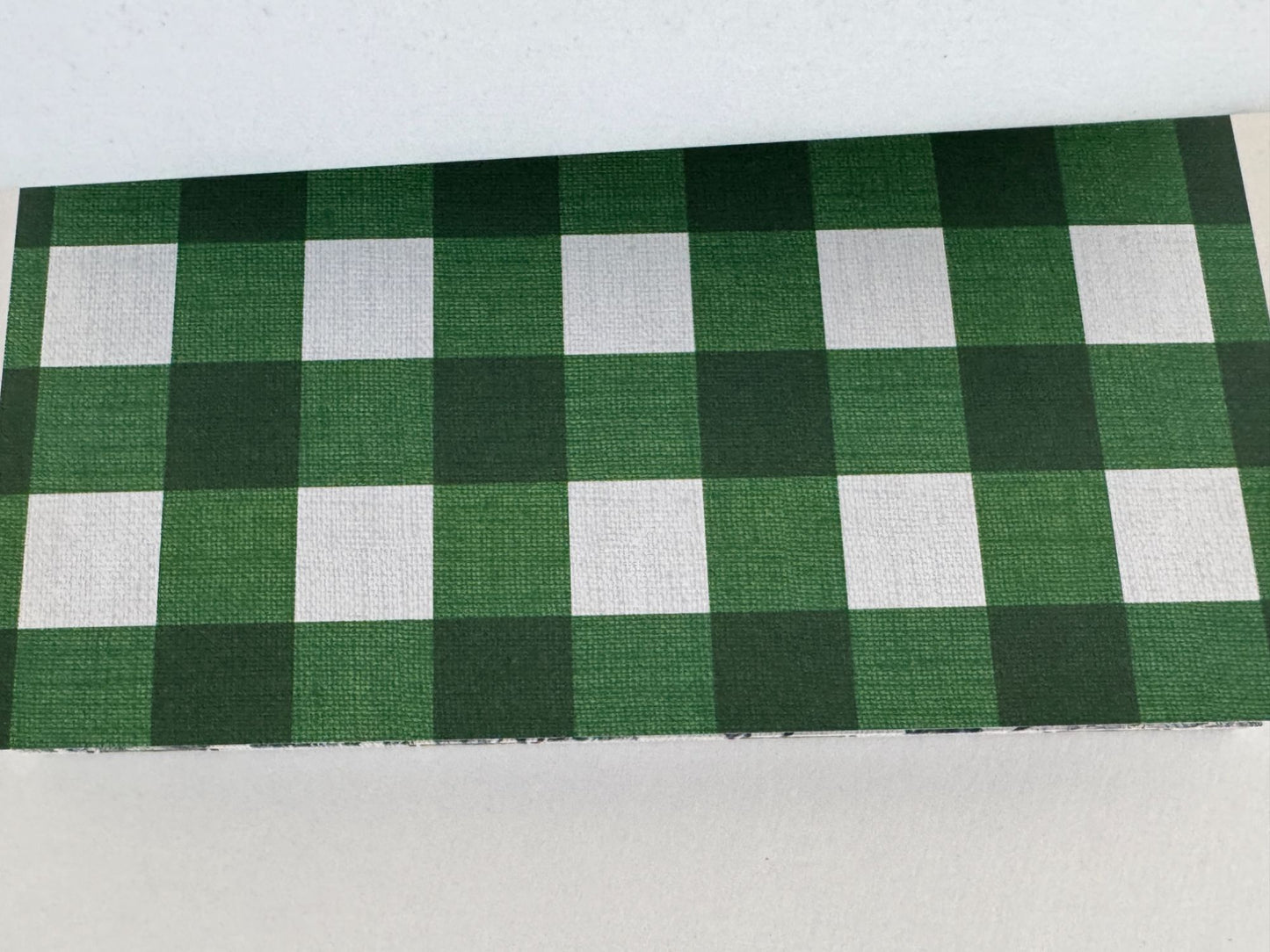 The Paper Studio Blue Barn Farm 68-Sheet Cardstock Pad 4.5x6.5 Scrapbook Partial