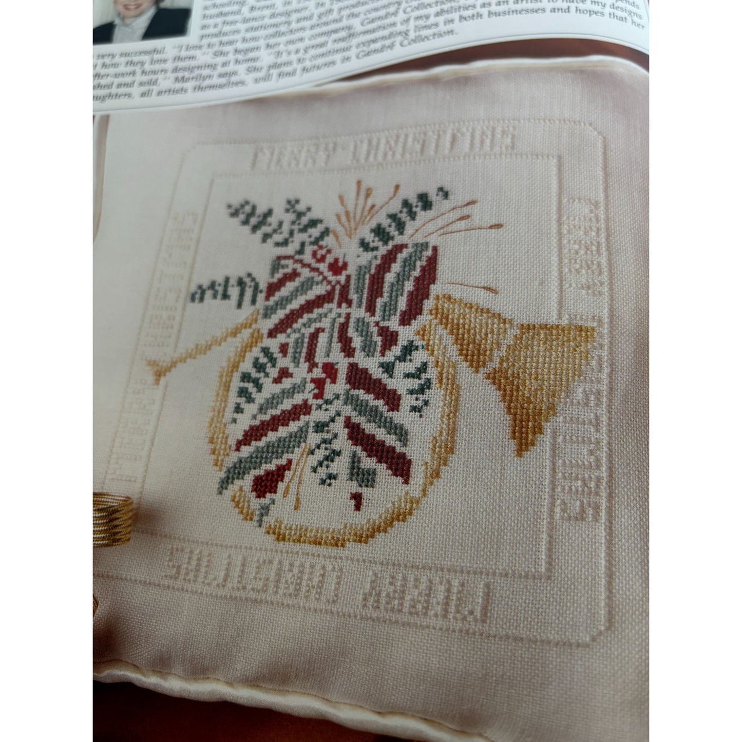 Leisure Arts Magazine December 1989 Santa Cross Stitch Knit Santa Elf Christmas